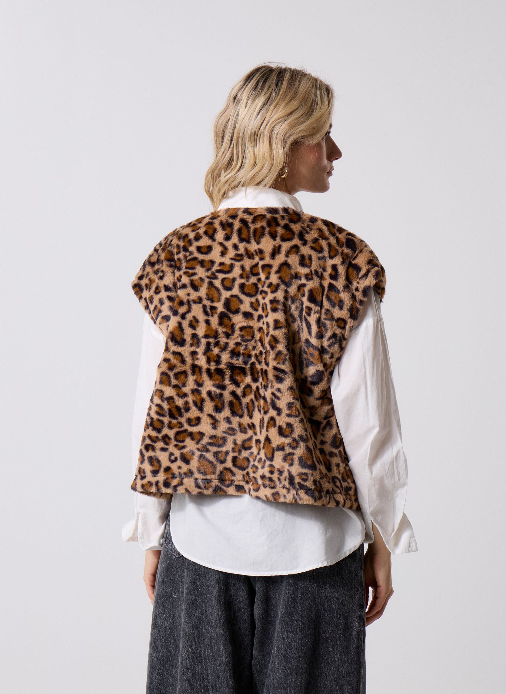 Bodywarmer TL437BDH dames meerkleurig Lili Sidonio Bodywarmer TL437BDH dames meerkleurig BEIGE PANTHER