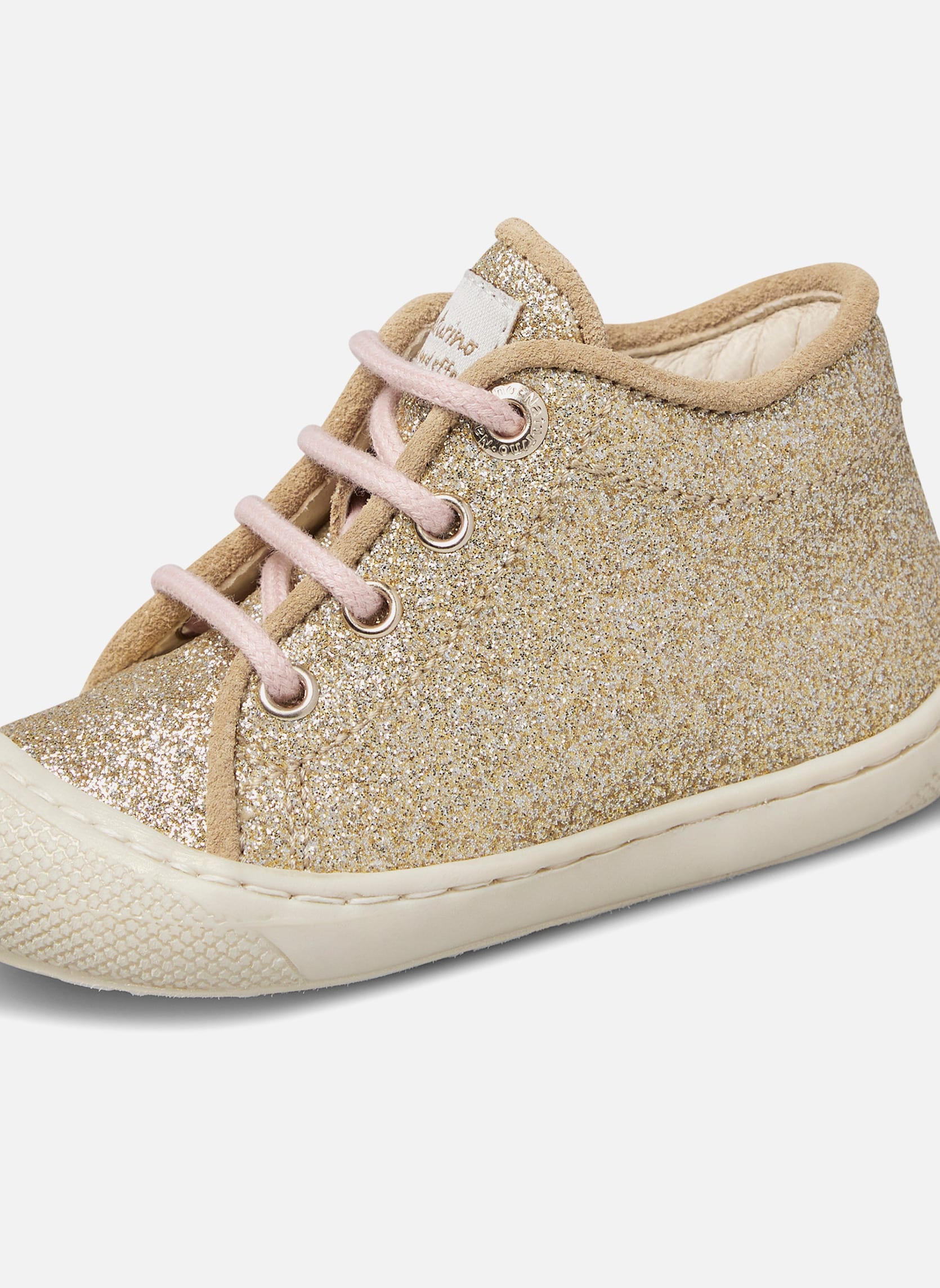Baskets basses Chaussures basses SOSSI Platine fille or et bronze Naturino Baskets basses Chaussures basses SOSSI Platine fille or et bronze Or