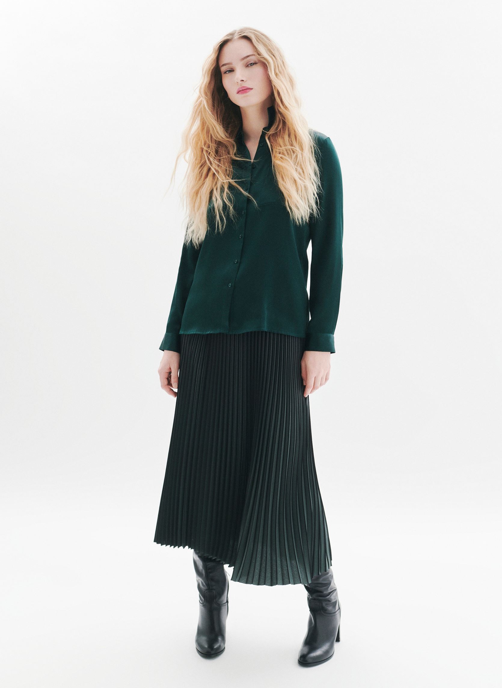 Chemises manches longues SK000-JEANNEB femme vert Caroll Chemises manches longues SK000-JEANNEB femme vert SCARAB
