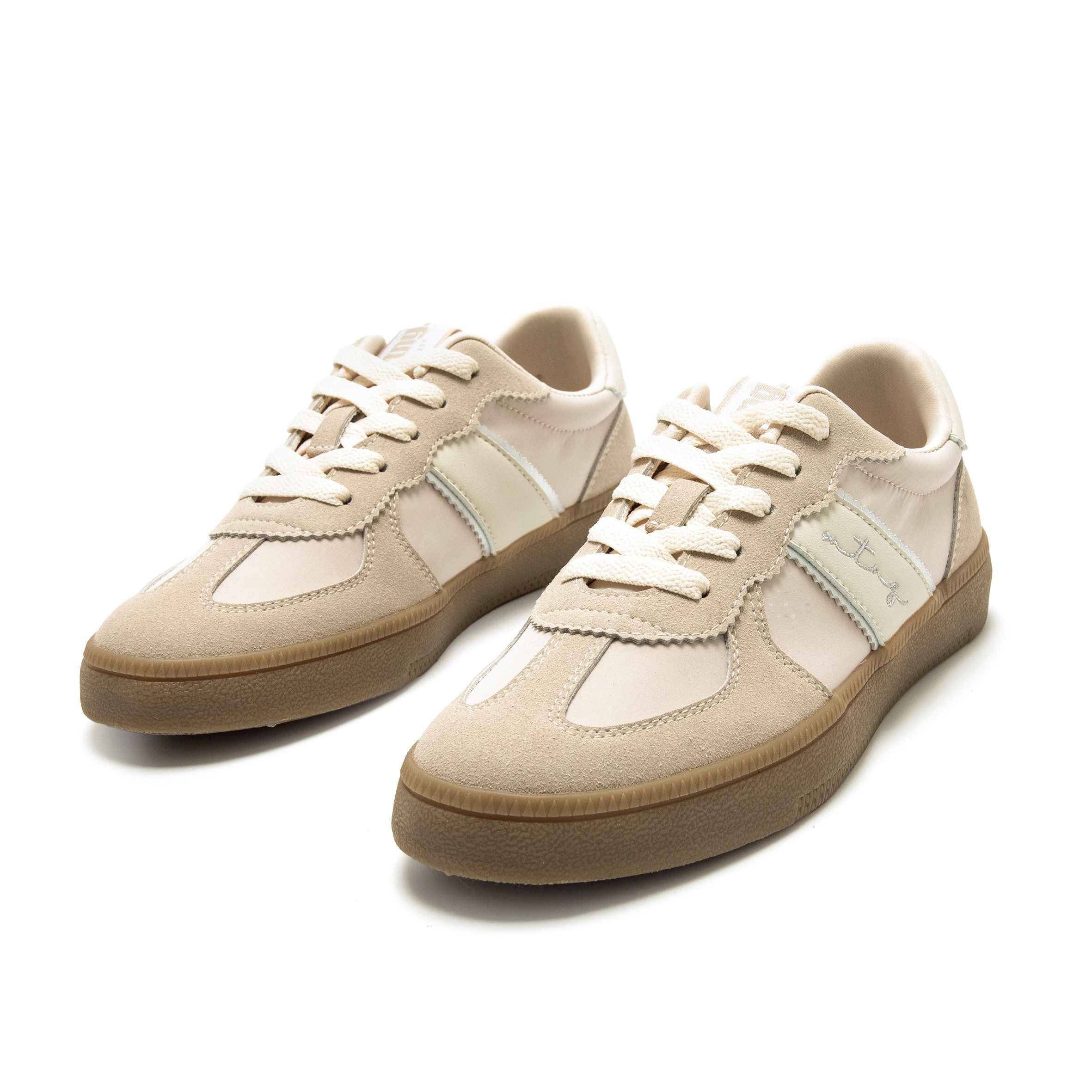 Baskets basses Sneakers Femme MTNG ROY rouge femme beige MTNG Baskets basses Sneakers Femme MTNG ROY rouge femme beige Sable