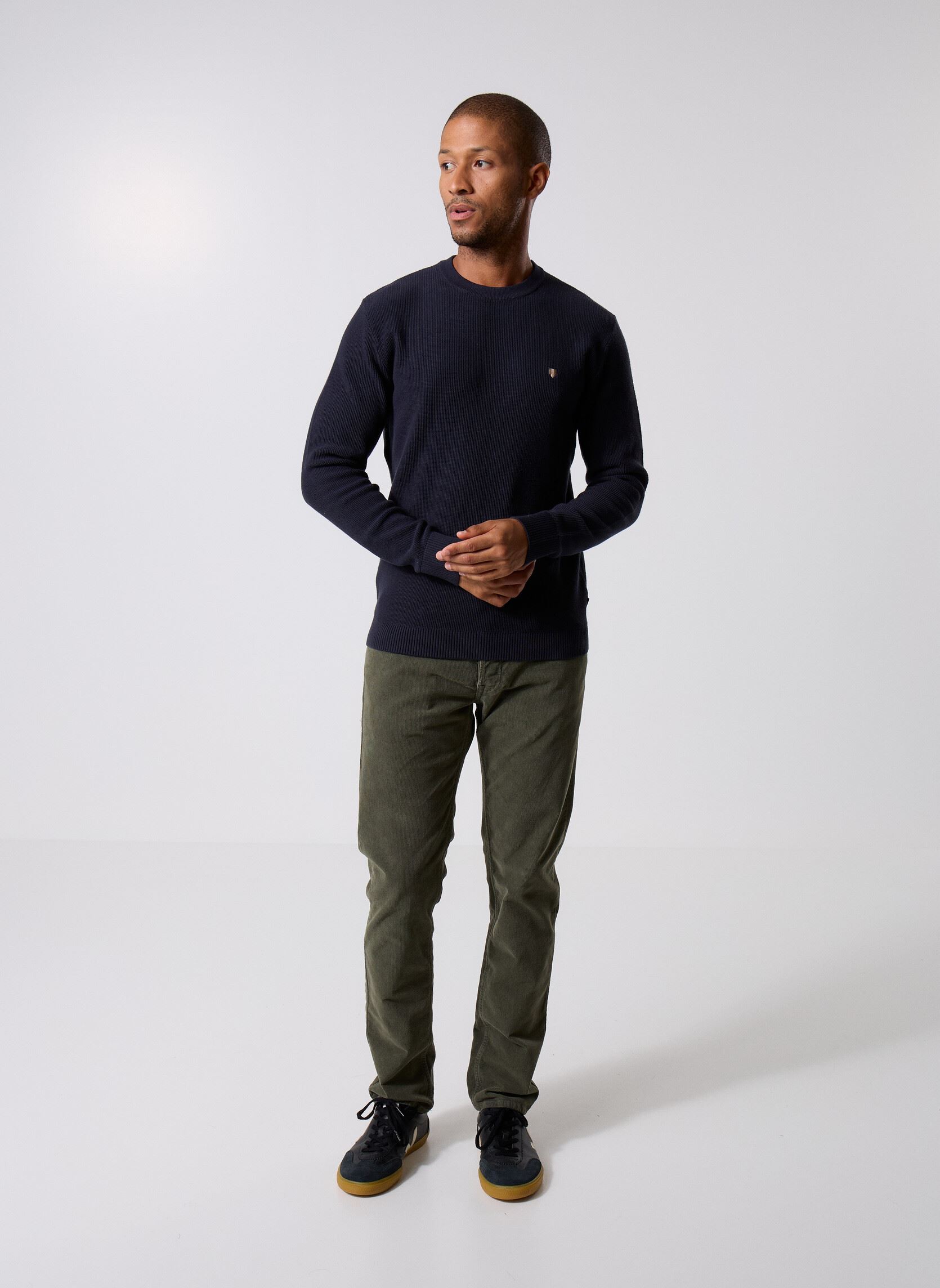 Pantalons droits Pantalon VELOURS GROVER COUPE STRAIGHT homme vert Replay Pantalons droits Pantalon VELOURS GROVER COUPE STRAIGHT homme vert COMBAT GREEN