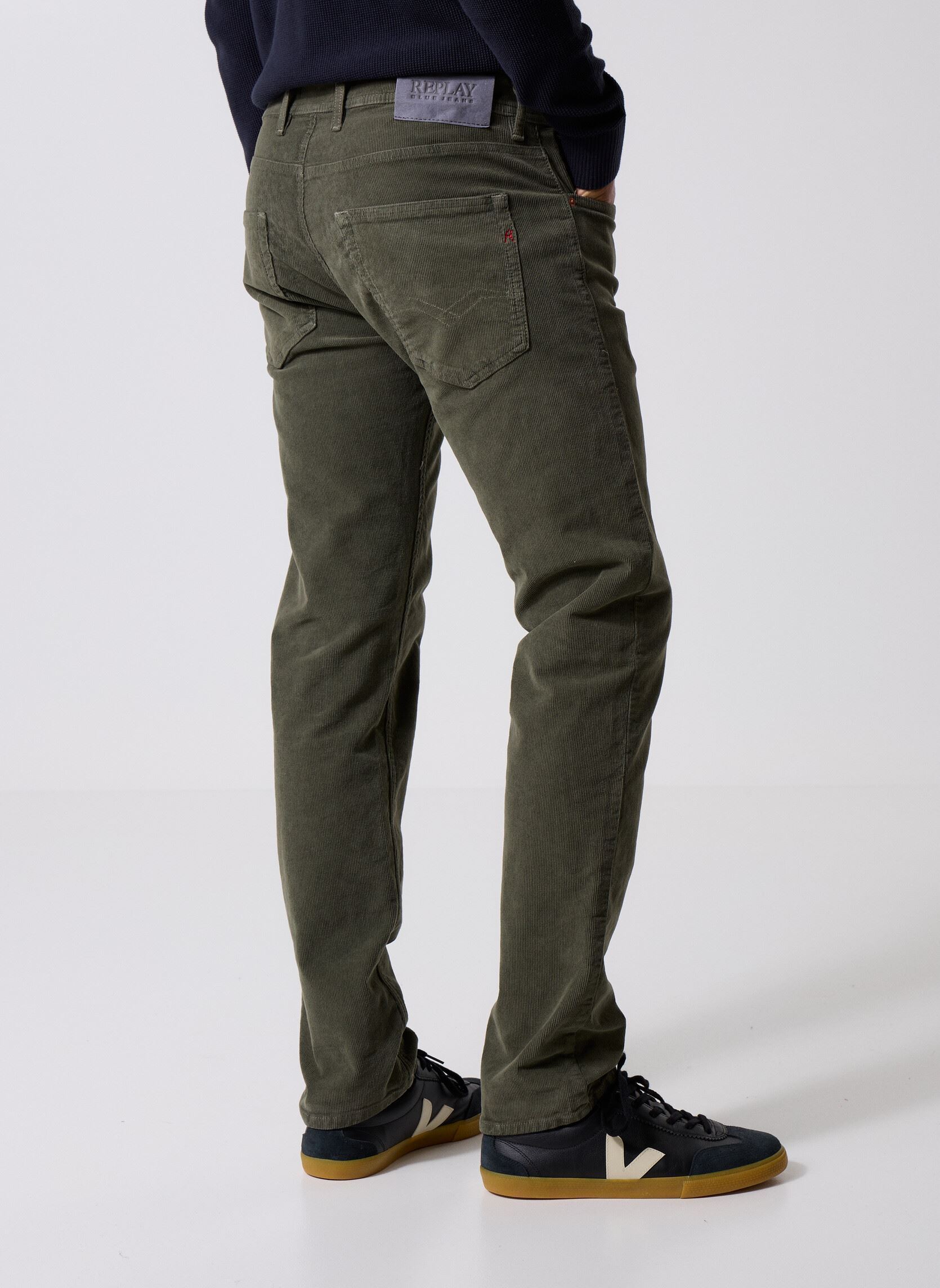 Pantalons droits Pantalon VELOURS GROVER COUPE STRAIGHT homme vert Replay Pantalons droits Pantalon VELOURS GROVER COUPE STRAIGHT homme vert COMBAT GREEN
