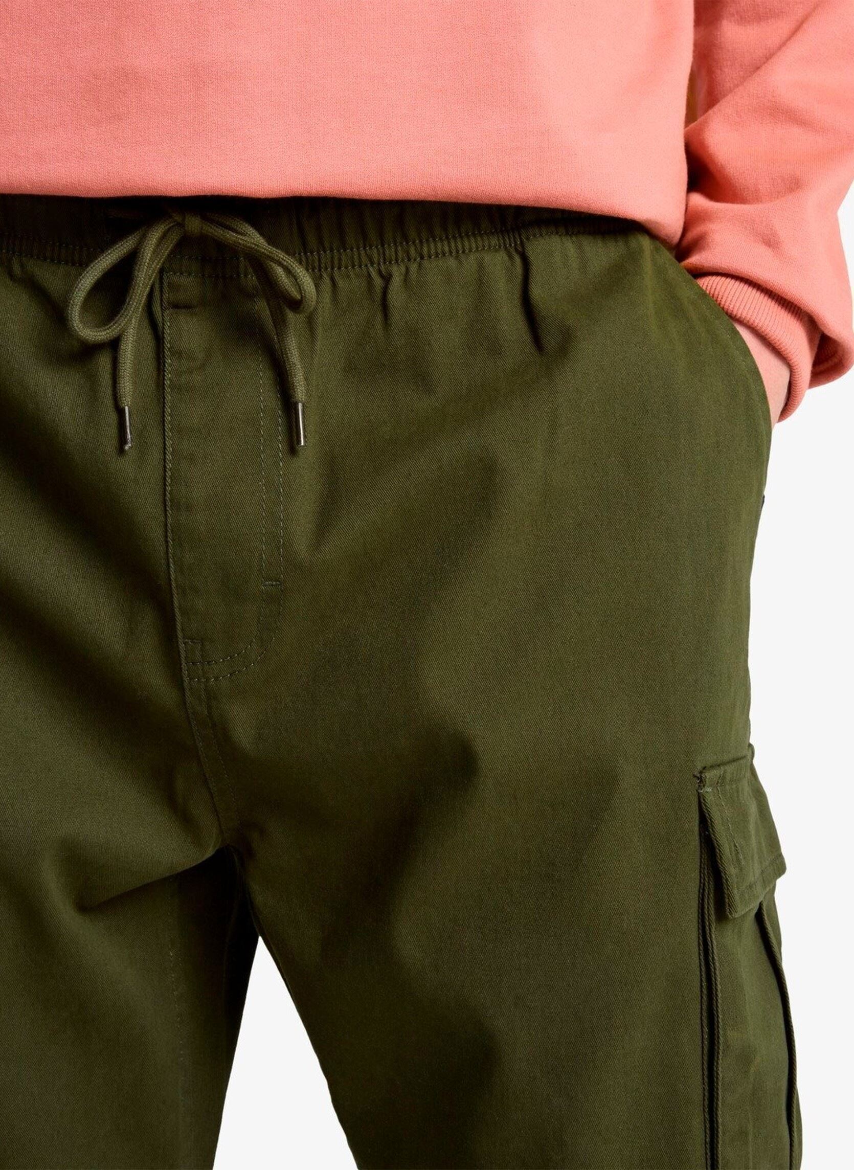 Pantalons chino Taxer Regular Cargo Pant homme vert Quiksilver Pantalons chino Taxer Regular Cargo Pant homme vert grape leaf