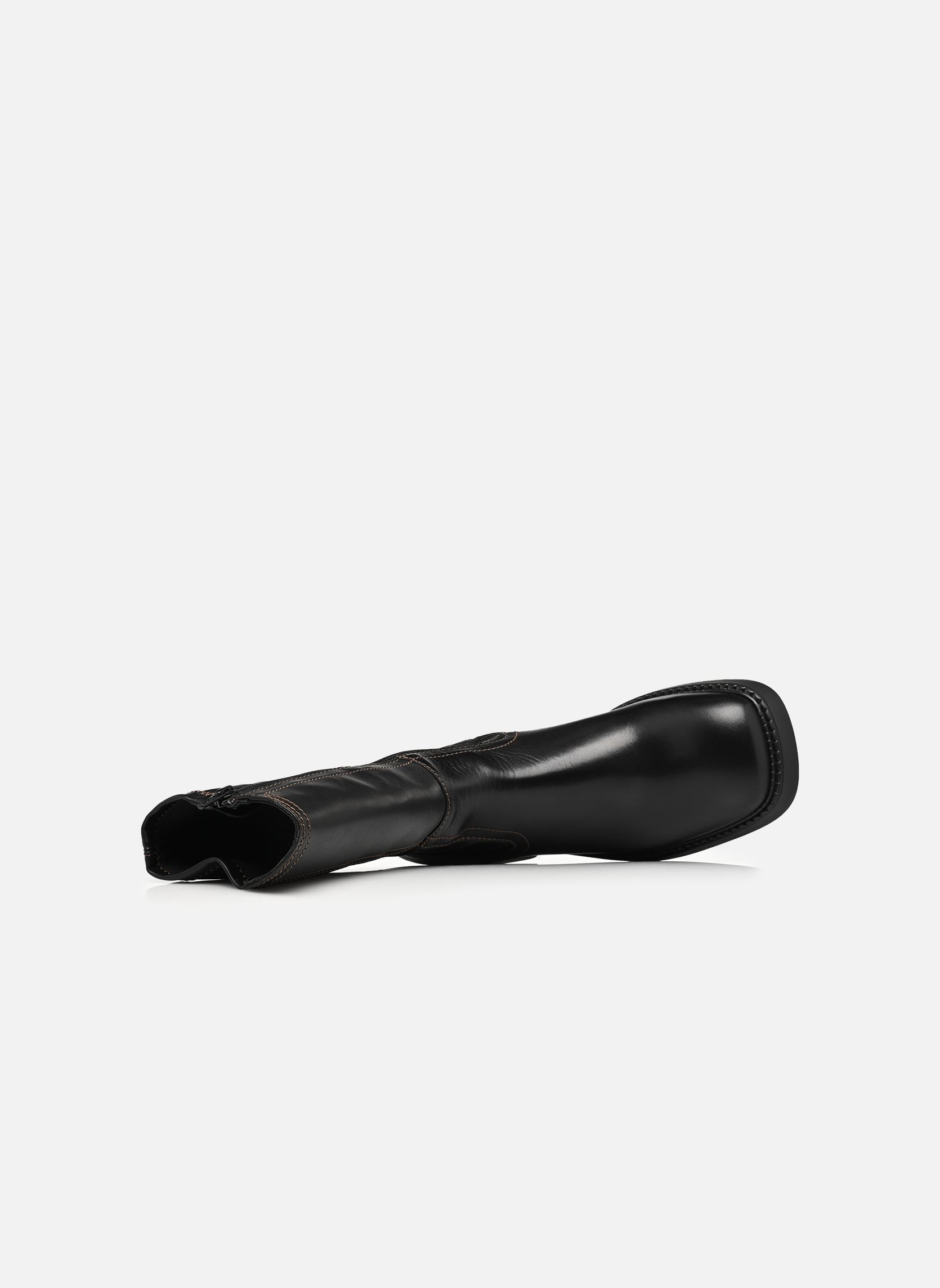 Enkellaarzen en boots Fabi dames zwart E8 by Miista Enkellaarzen en boots Fabi dames zwart BLACK