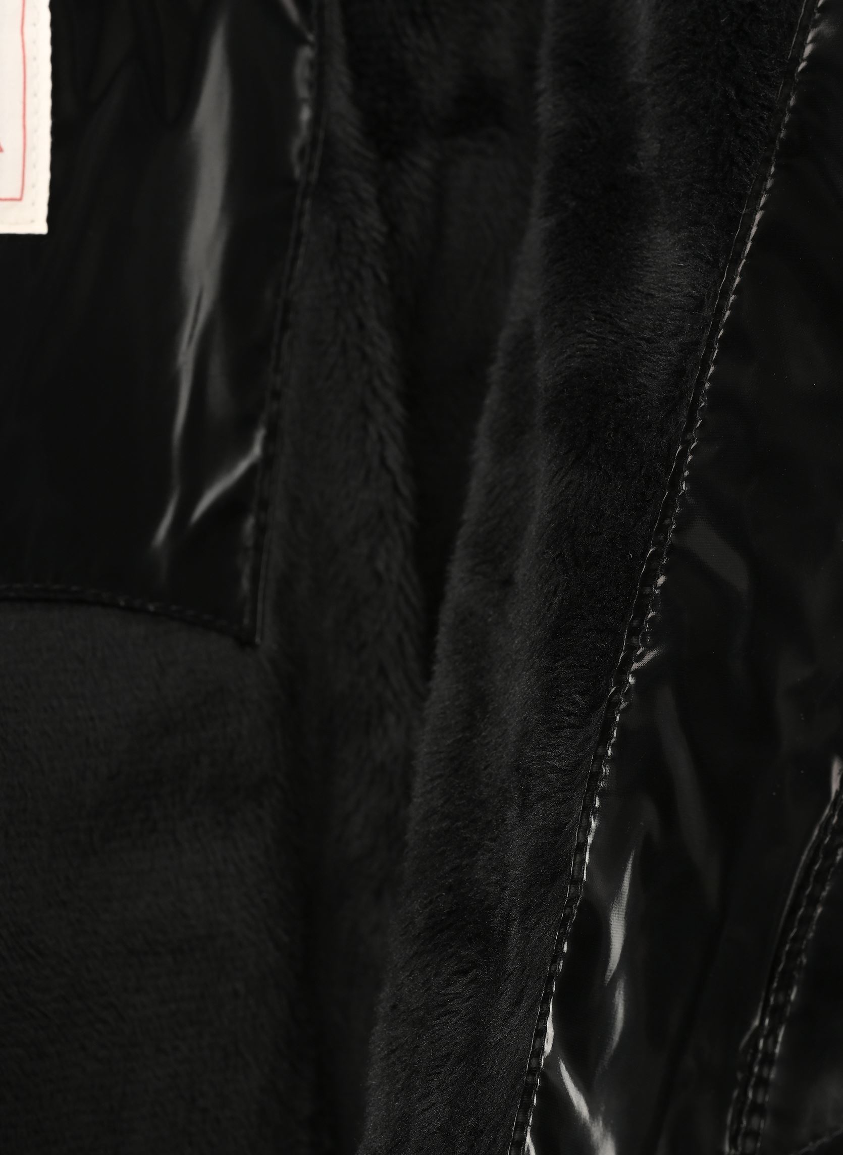 Daunenjacken Levi's Shiny Hvwt Puffer mädchen schwarz Levi's Kids Daunenjacken Levi's Shiny Hvwt Puffer mädchen schwarz Black