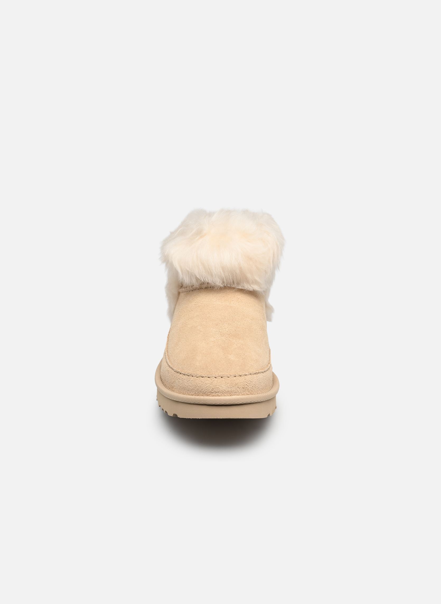 Gevoerde enkellaarsjes W Classic Ultra Mini Chalet dames beige UGG Gevoerde enkellaarsjes W Classic Ultra Mini Chalet dames beige SANDCASTLE