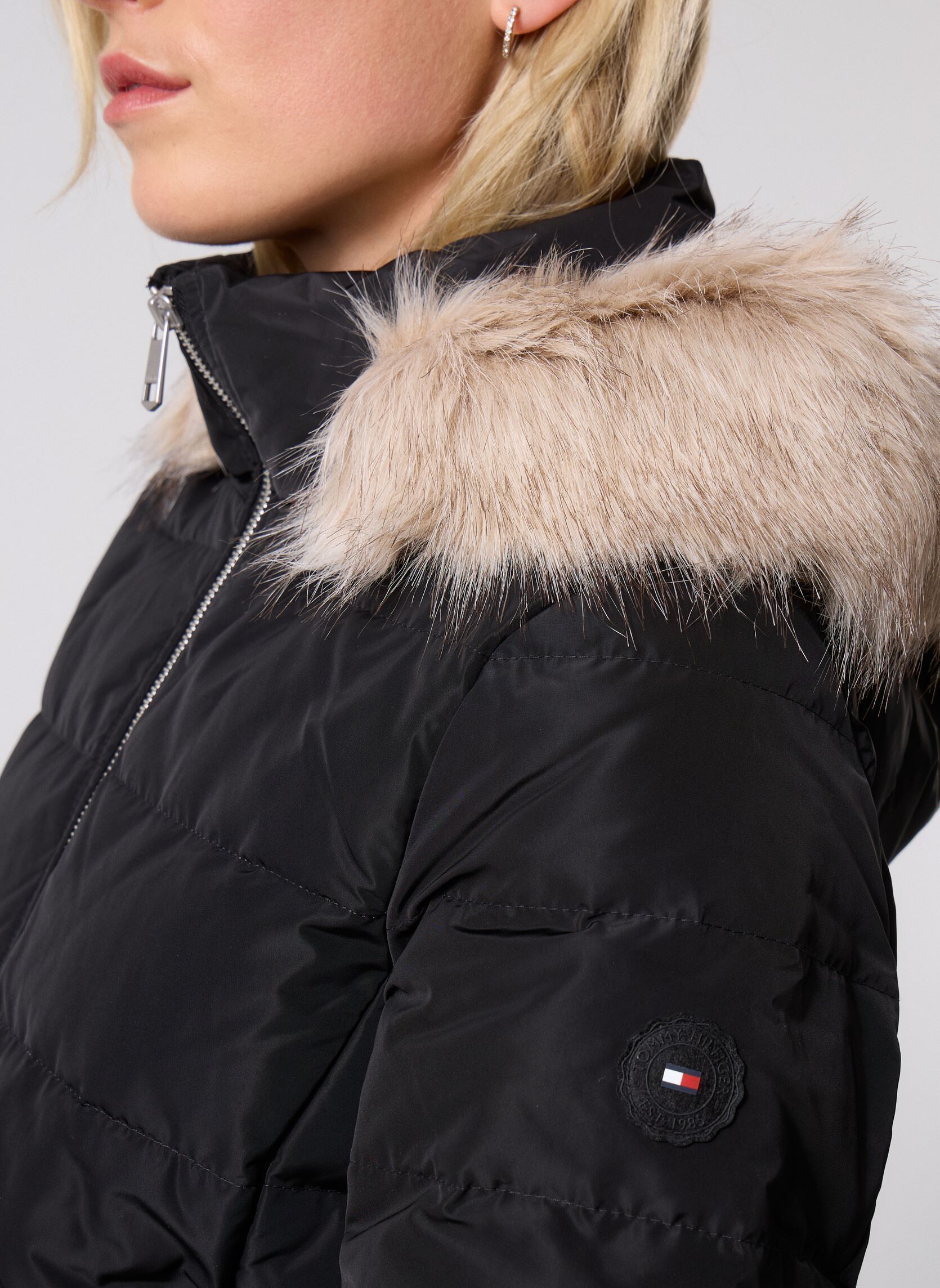Gewatteerde jassen Mw Down Slim Coat Wi WW0WW47540 dames zwart Tommy Hilfiger Gewatteerde jassen Mw Down Slim Coat Wi WW0WW47540 dames zwart BLACK