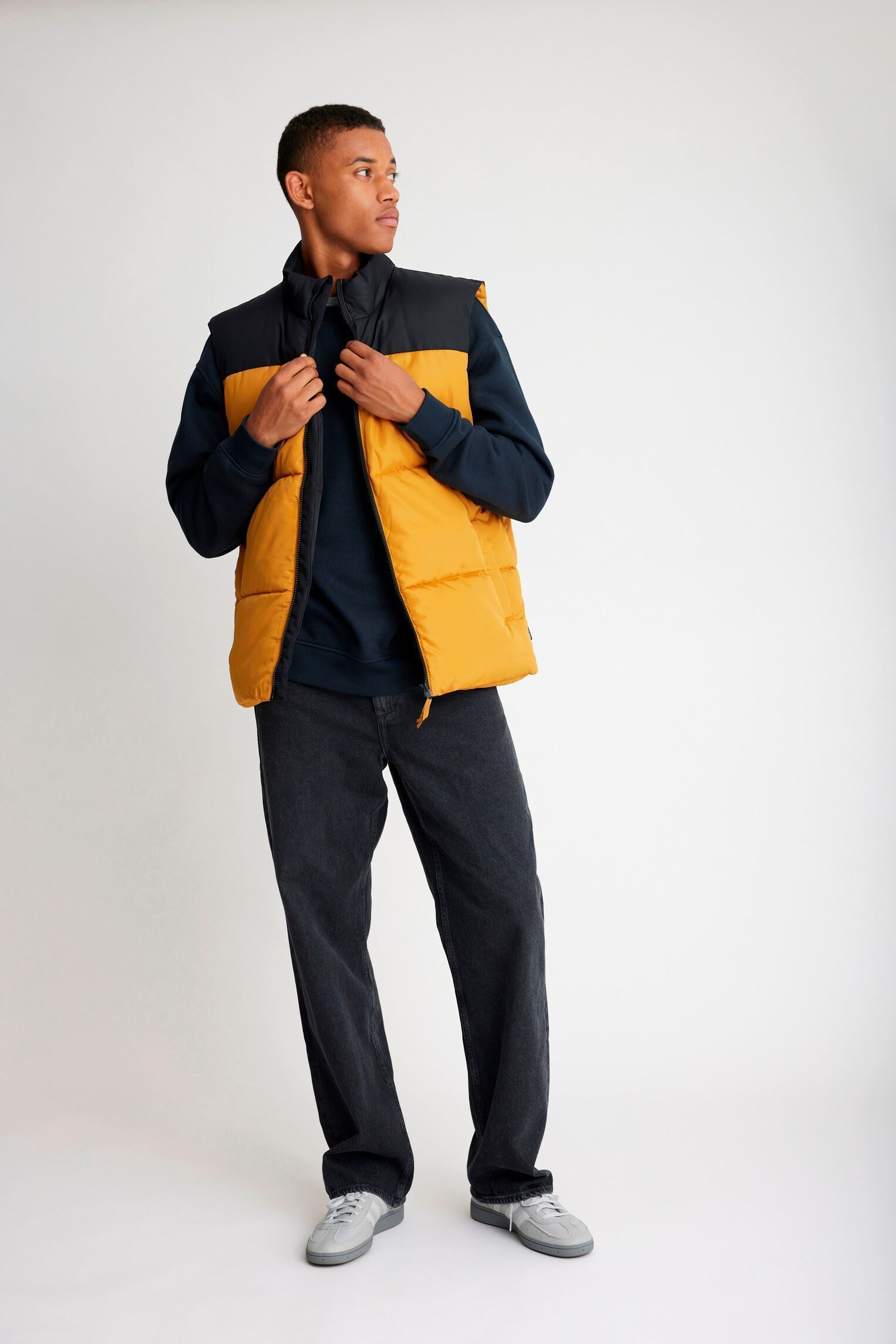 Daunenwesten Bhelwin Colorblock Vest herren beige Blend Daunenwesten Bhelwin Colorblock Vest herren beige BUCKTHORN BROWN