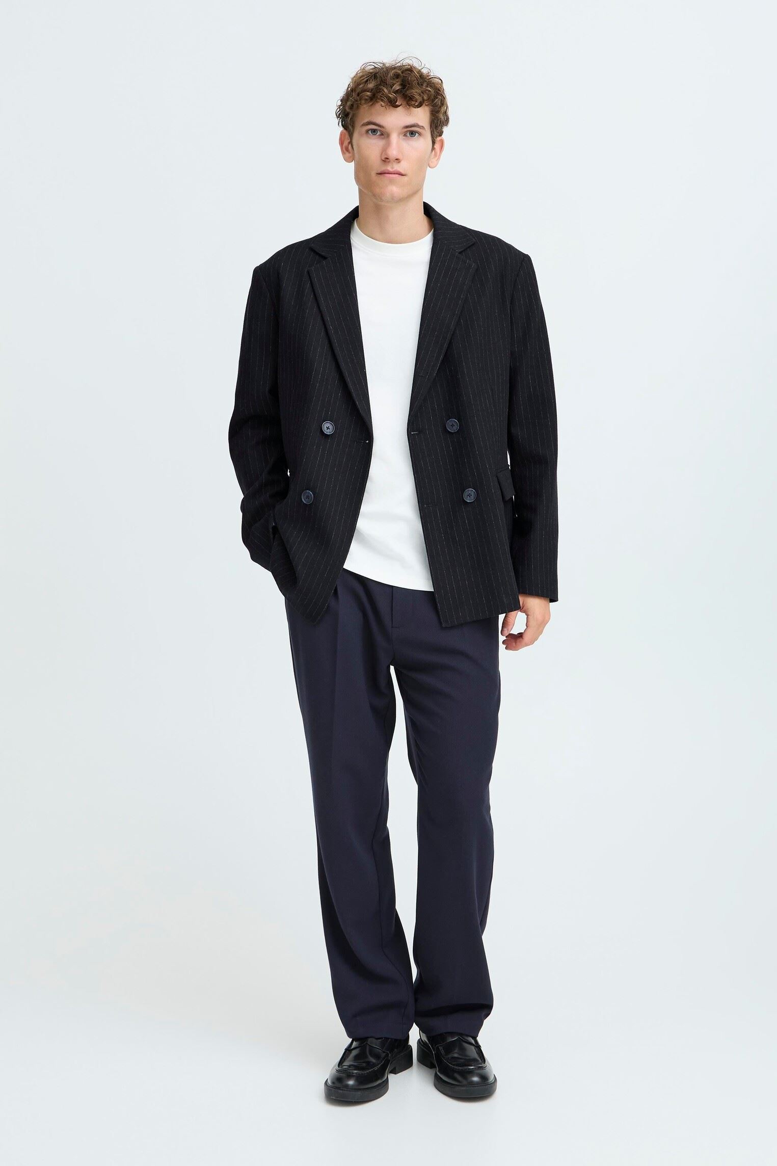 Vestes de costume Cfalby 0240 Pinstriped Blazer homme bleu Casual Friday Vestes de costume Cfalby 0240 Pinstriped Blazer homme bleu DARK NAVY