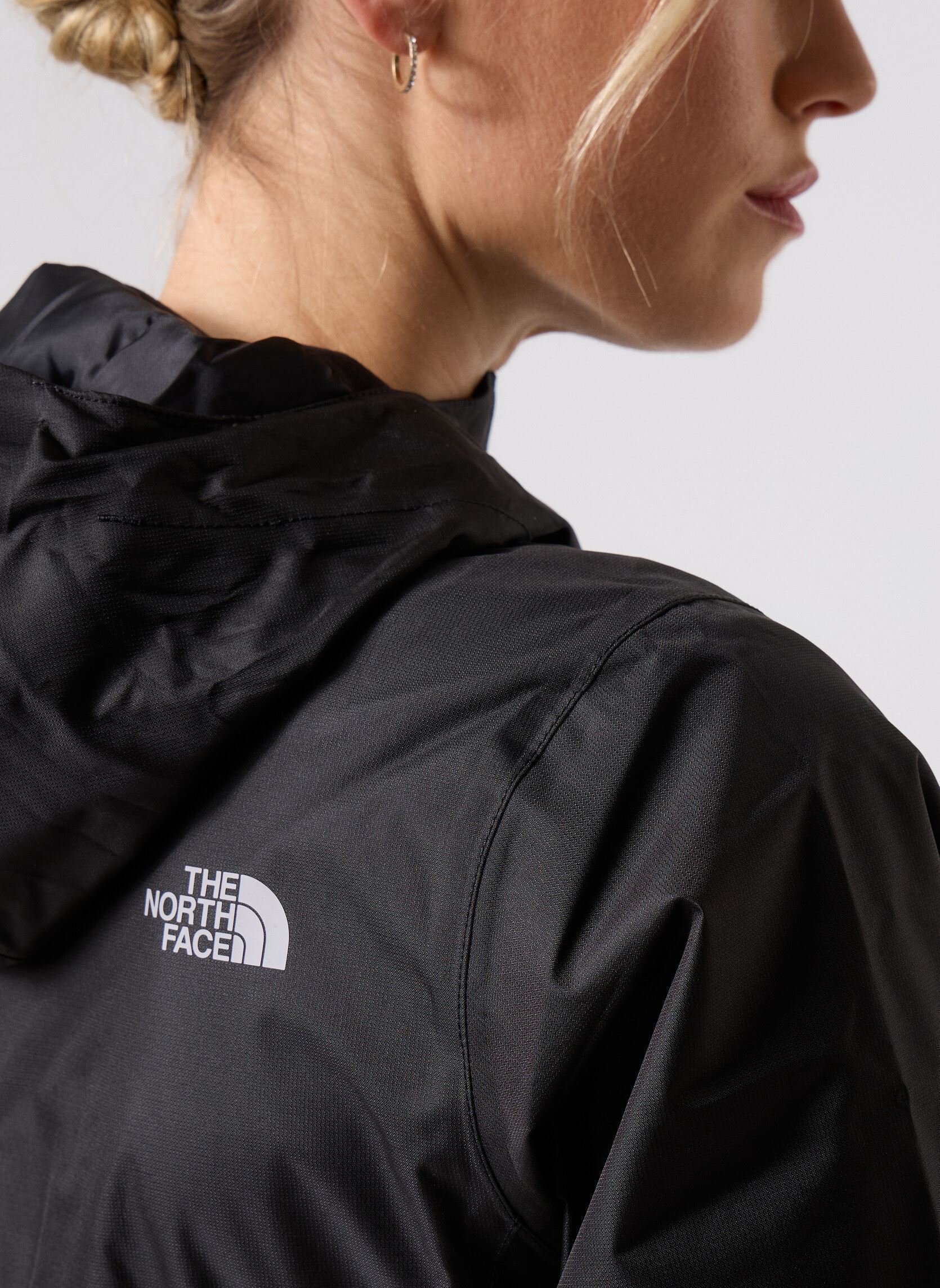 Vestes imperméable W Quest Jacket - Eu femme noir The North Face Vestes imperméable W Quest Jacket - Eu femme noir TNF BLACK/FOIL GREY
