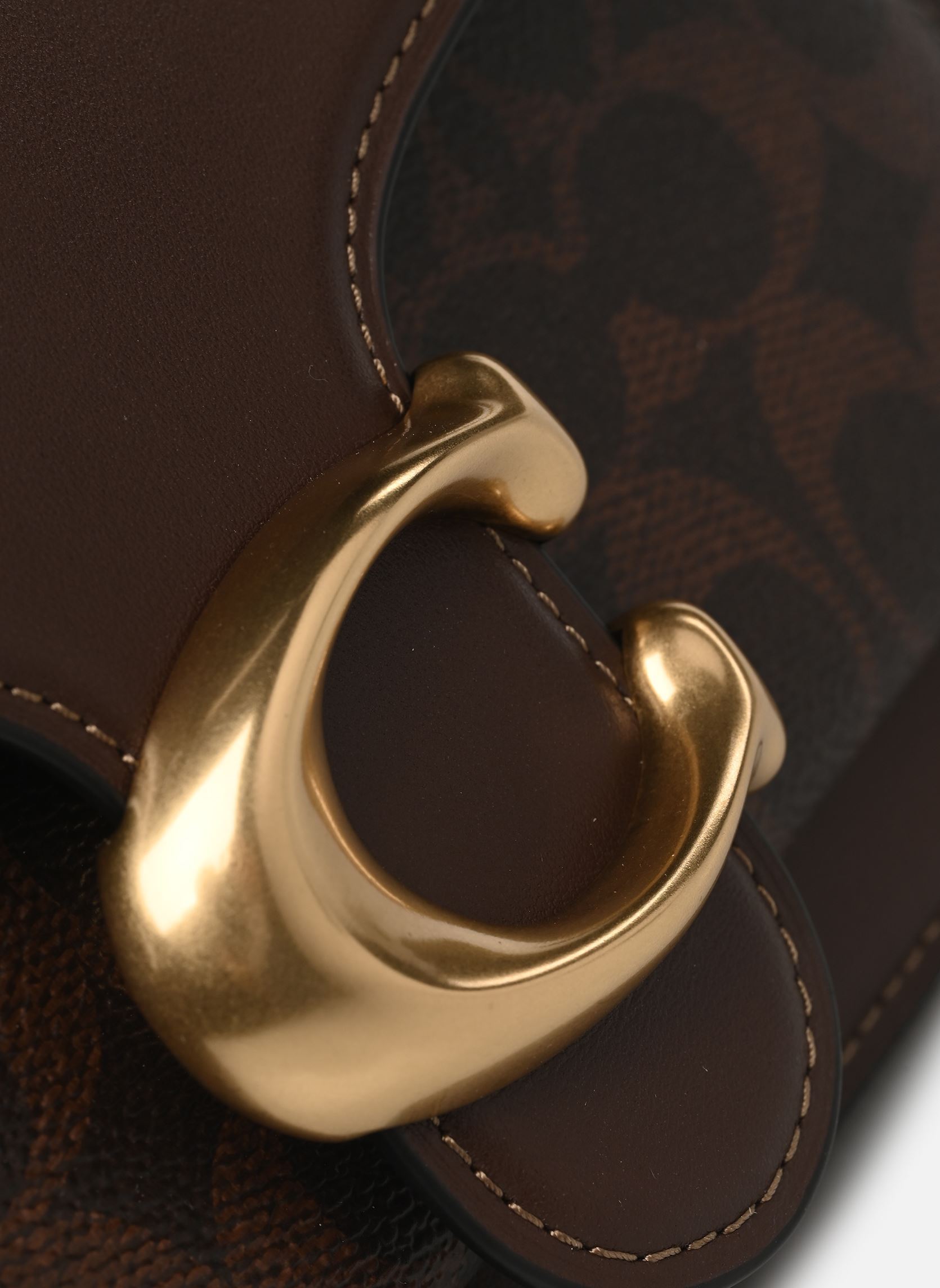 Sacs bandoulière Coated Canvas Signature Tabby Shoulder B femme marron Coach Sacs bandoulière Coated Canvas Signature Tabby Shoulder B femme marron B4/MAPLE MAPLE