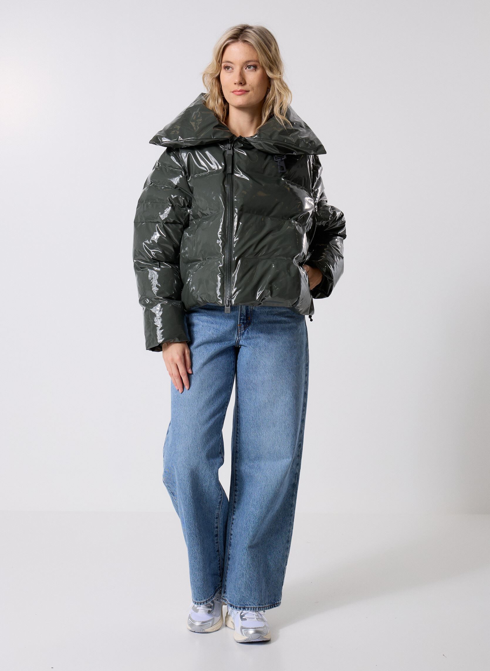 Doudounes Alta Vision Short Puffer Jacket W3T3 - U femme vert Rains Doudounes Alta Vision Short Puffer Jacket W3T3 - U femme vert SWAMP