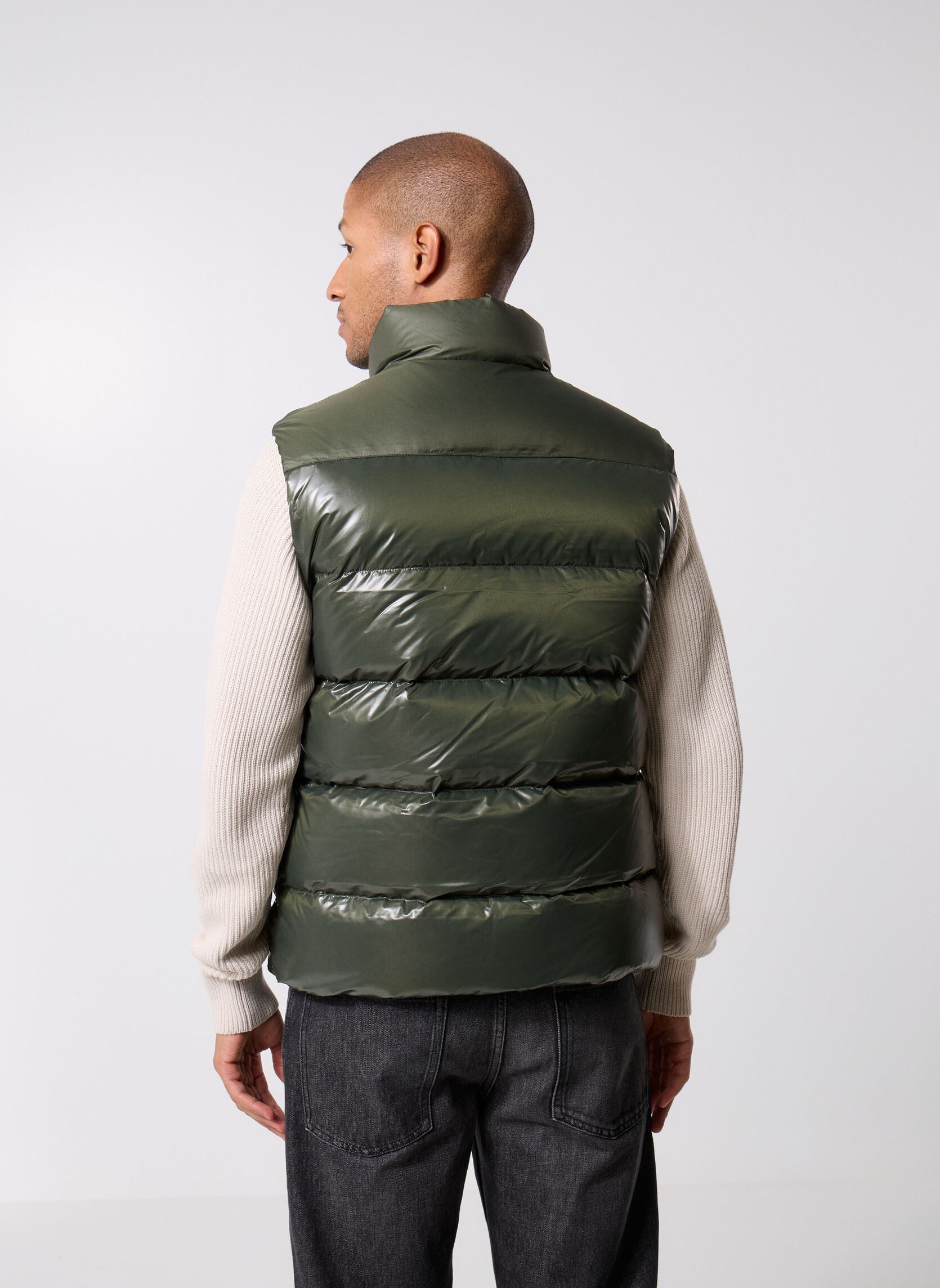 Doudounes sans manches JOHN M homme vert Pyrenex Doudounes sans manches JOHN M homme vert Deep Khaki