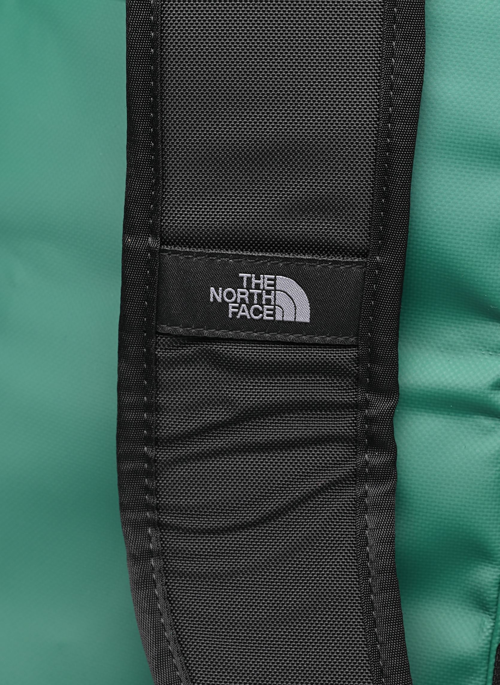 Reistassen Base Camp Duffel - S groen The North Face Reistassen Base Camp Duffel - S groen EVERGREEN/TNF BLACK