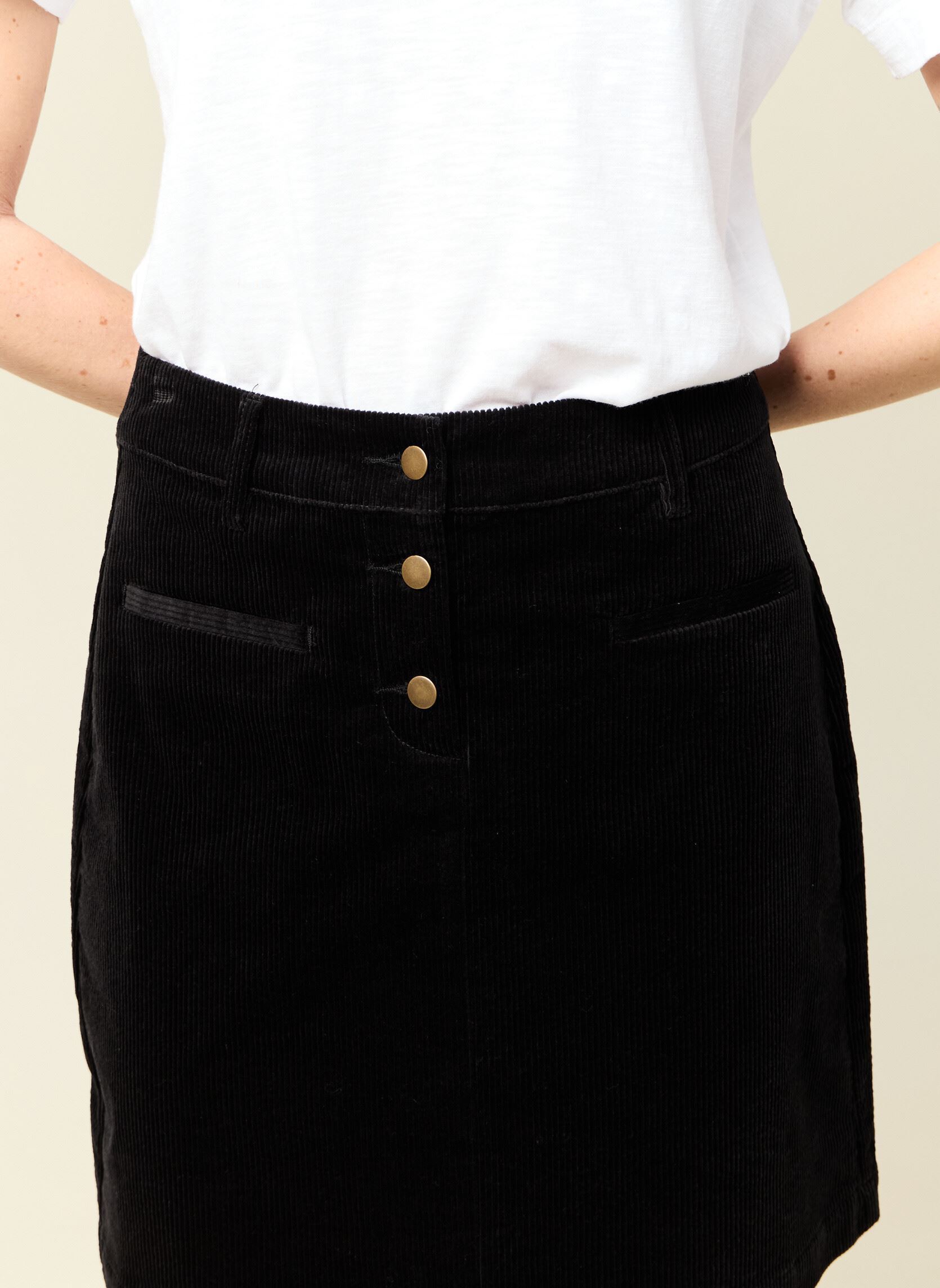 Jupes courtes VELJUCF femme noir Bonobo Jupes courtes VELJUCF femme noir BLACK BEAUTY