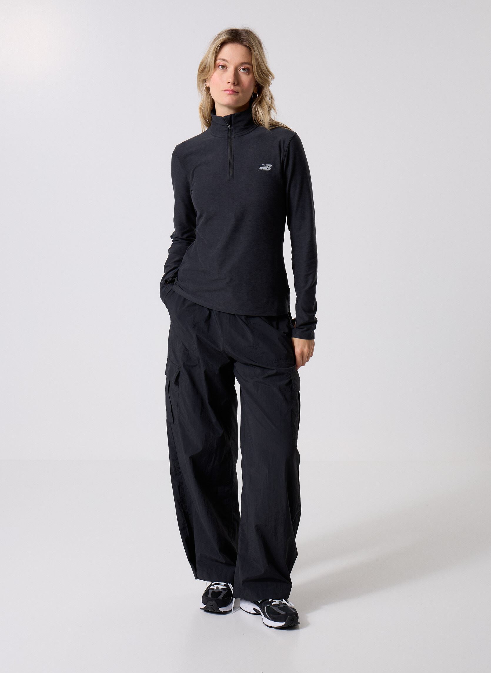 Cargohosen Woven Cargo Pant damen schwarz New Balance Cargohosen Woven Cargo Pant damen schwarz Black