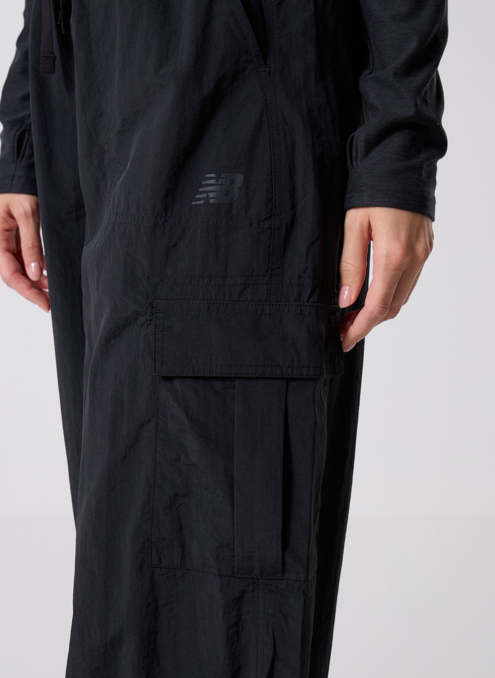 Cargohosen Woven Cargo Pant damen schwarz New Balance Cargohosen Woven Cargo Pant damen schwarz Black