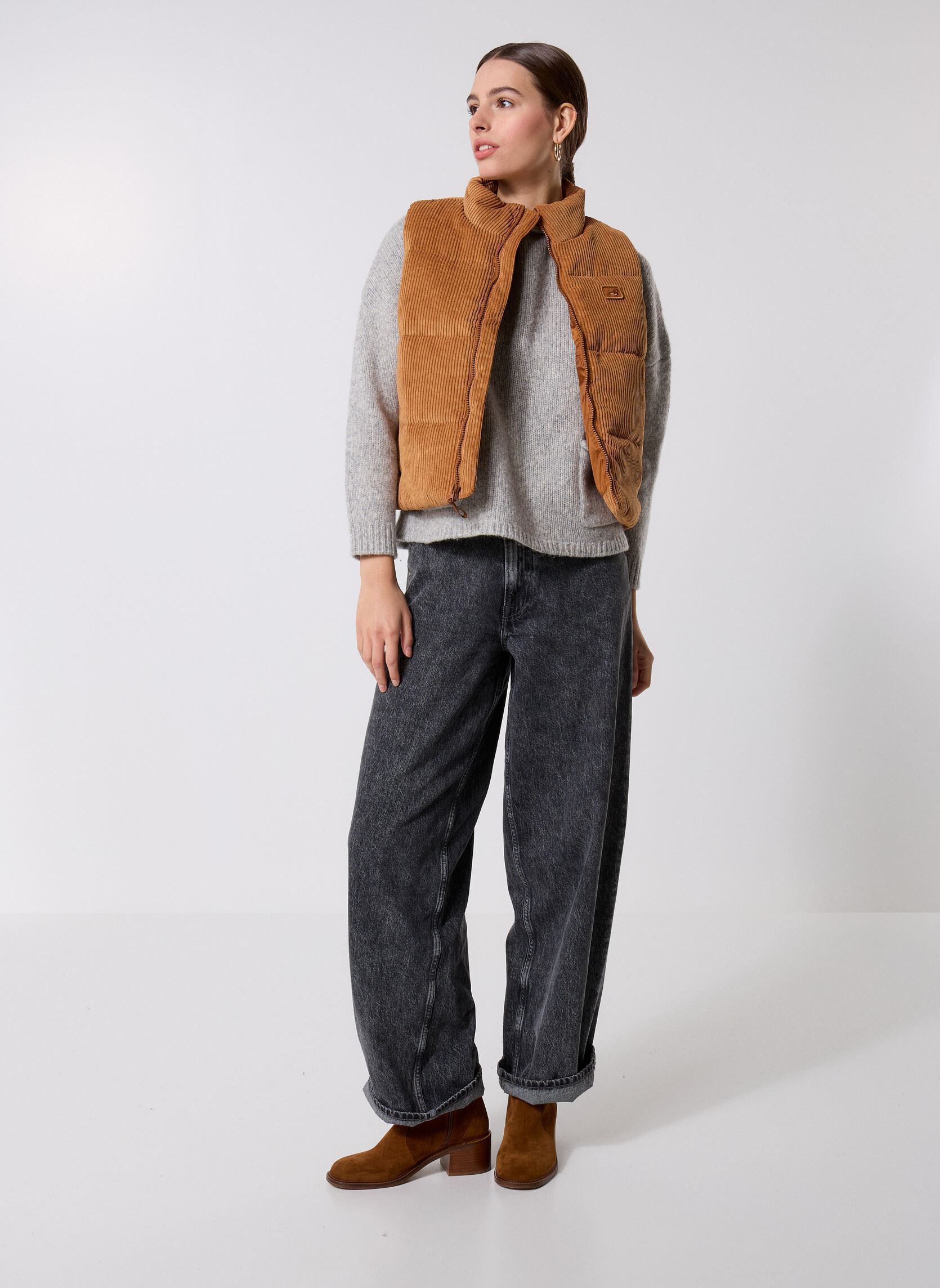 Vesten Wide Wale Corduroy Vest dames bruin New Balance Vesten Wide Wale Corduroy Vest dames bruin Toffee