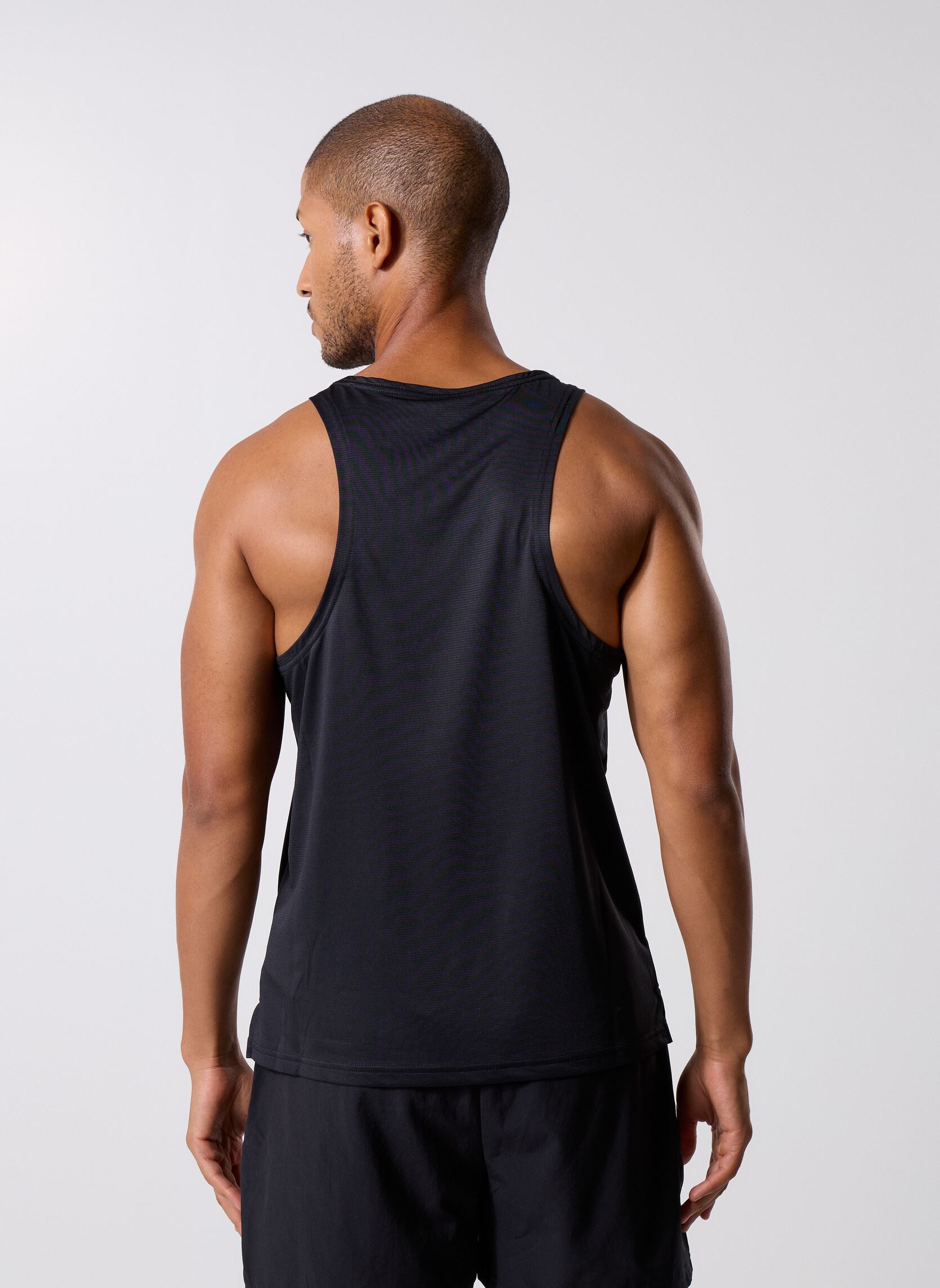 Débardeurs Sport Essentials Singlet homme noir New Balance Débardeurs Sport Essentials Singlet homme noir Black