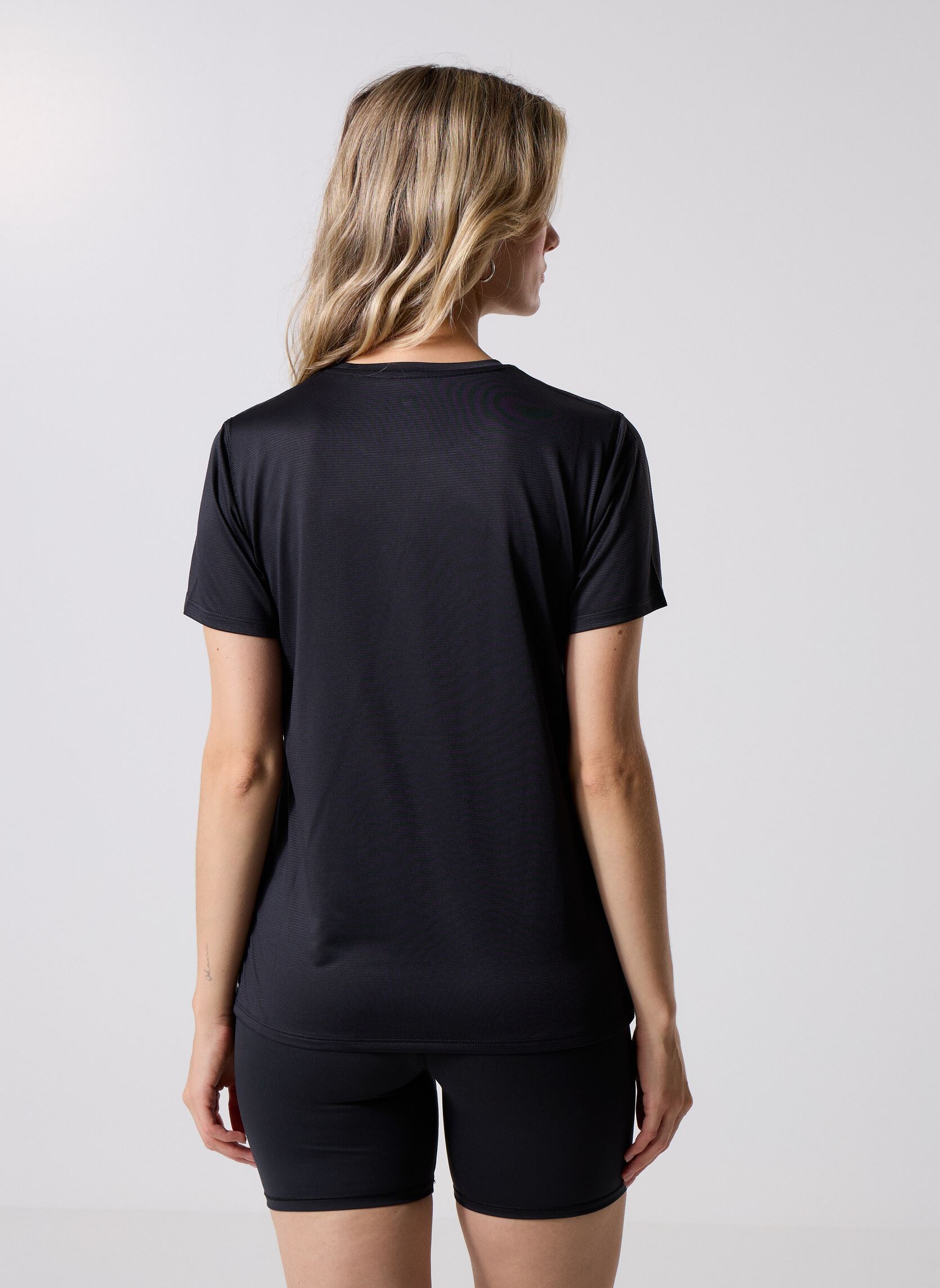 Kurzarm-T-Shirts Sport Essentials T-Shirt Women damen schwarz New Balance Kurzarm-T-Shirts Sport Essentials T-Shirt Women damen schwarz Black