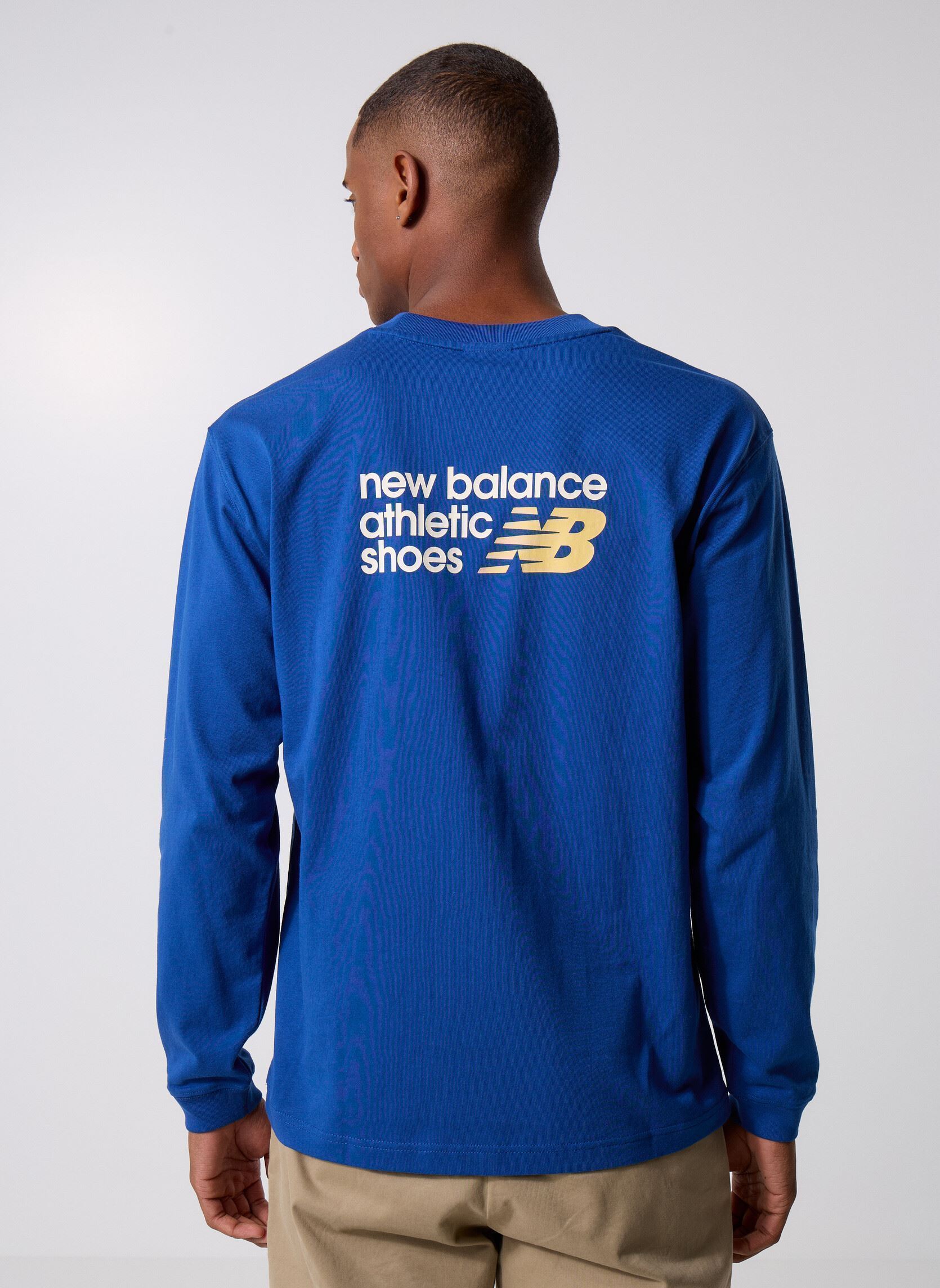T-shirts met lange mouwen Athletics Premium Back Logo Long Sleeve heren blauw New Balance T-shirts met lange mouwen Athletics Premium Back Logo Long Sleeve heren blauw Galaxy Blue