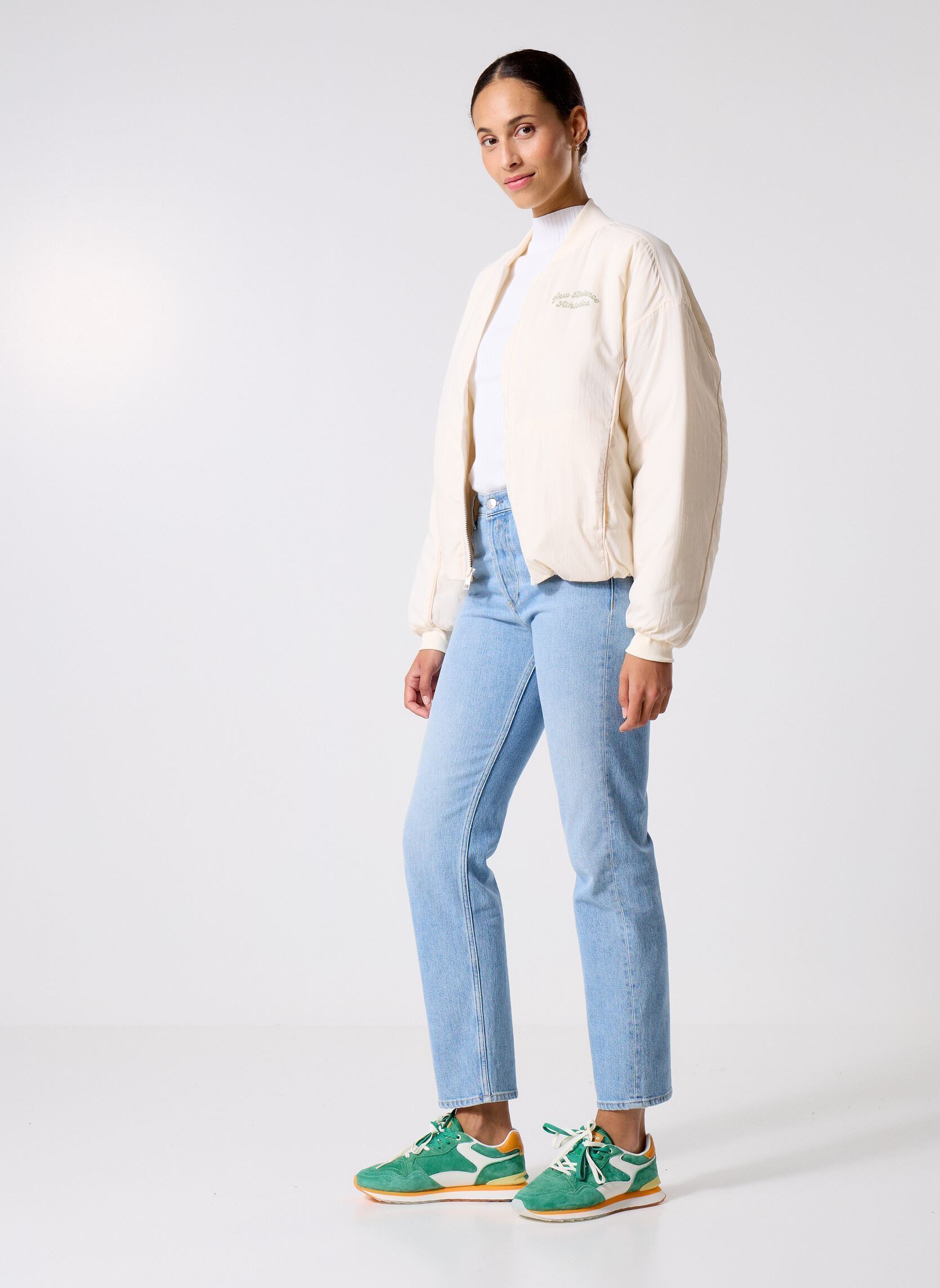 Blousons Linear Heritage Woven Bomber Jacket femme blanc New Balance Blousons Linear Heritage Woven Bomber Jacket femme blanc Permafrost