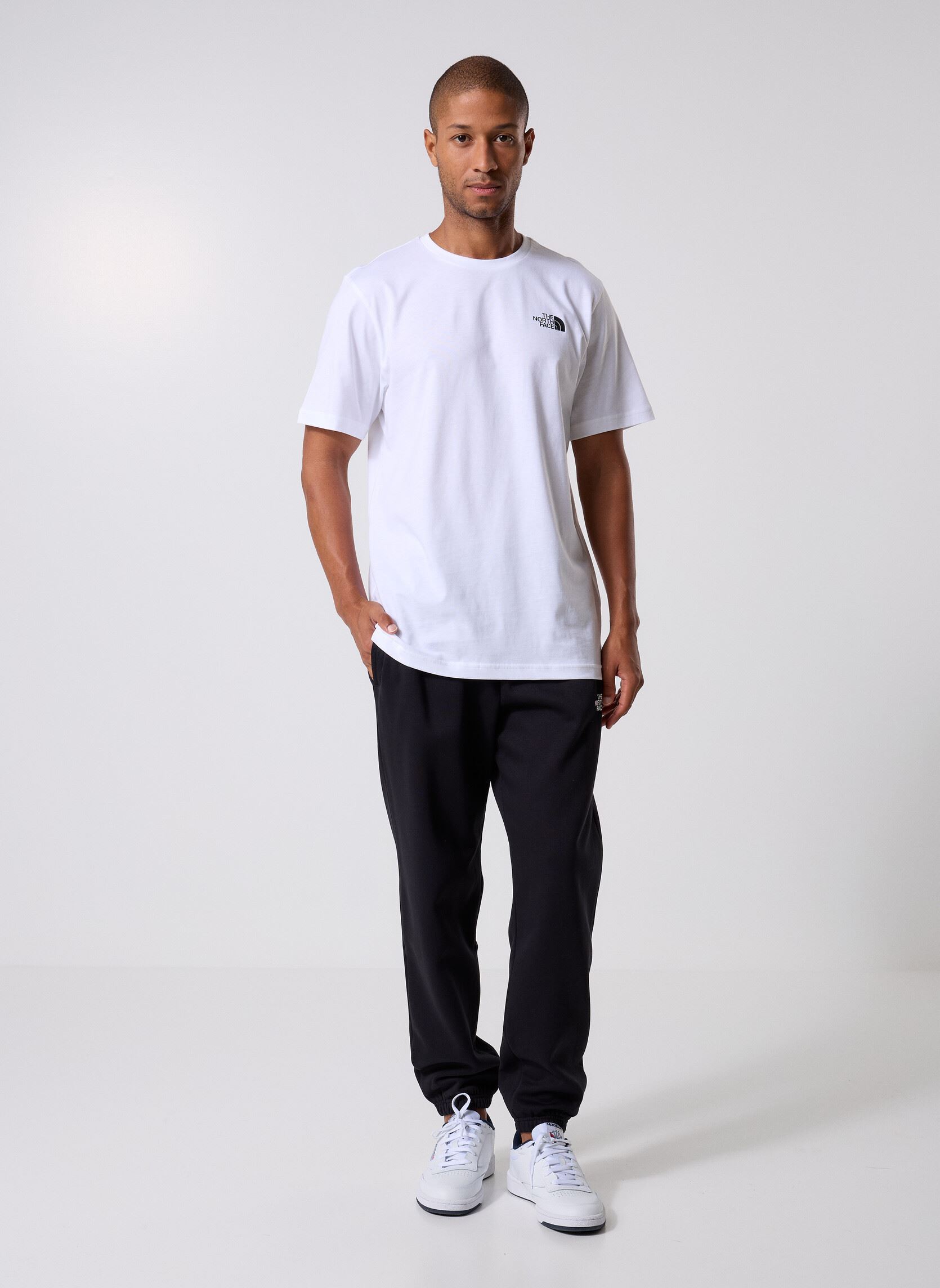 Joggingbroeken M Simple Dome Regular Tapered Jogger heren zwart The North Face Joggingbroeken M Simple Dome Regular Tapered Jogger heren zwart TNF BLACK