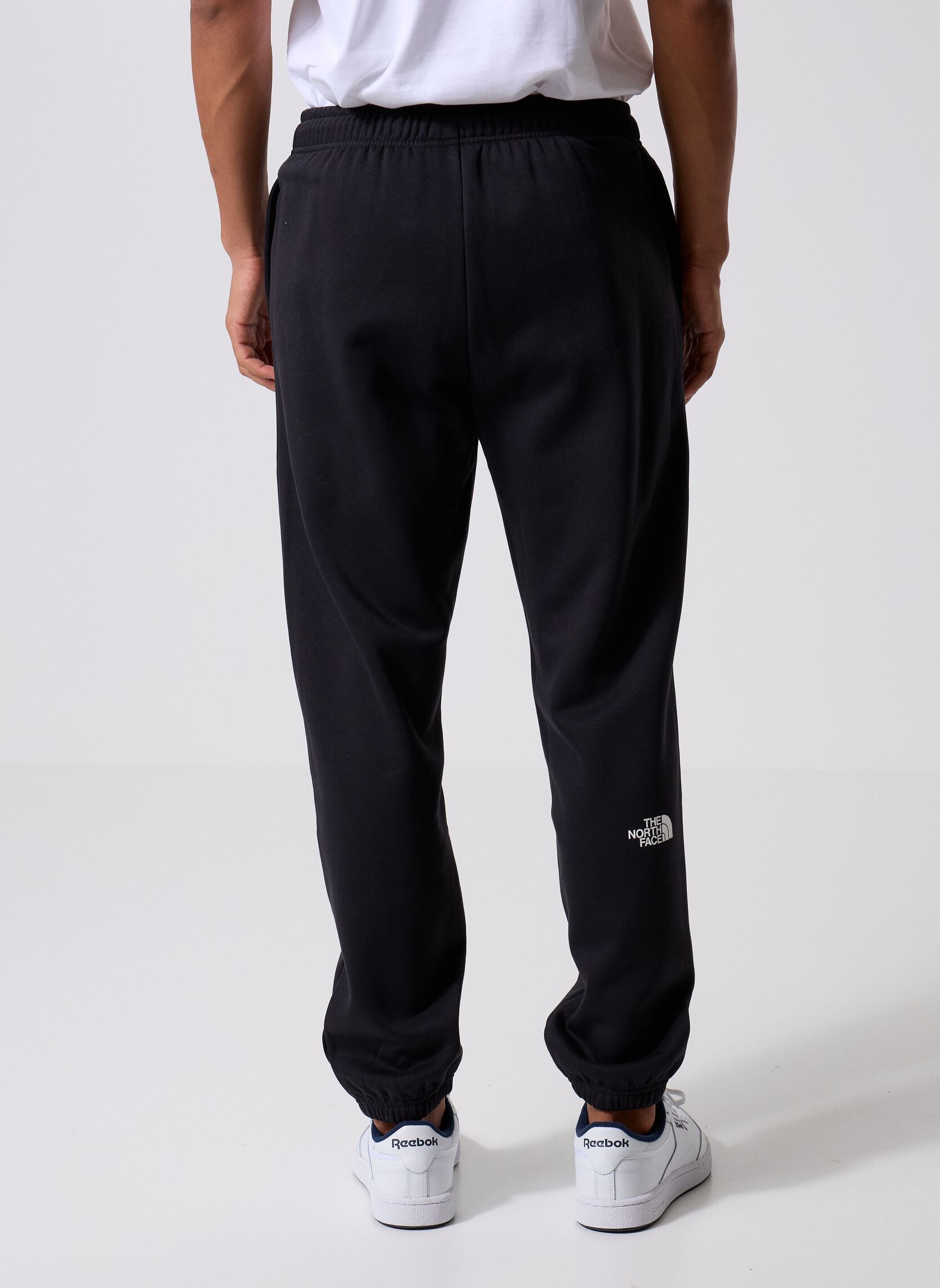 Joggingbroeken M Simple Dome Regular Tapered Jogger heren zwart The North Face Joggingbroeken M Simple Dome Regular Tapered Jogger heren zwart TNF BLACK