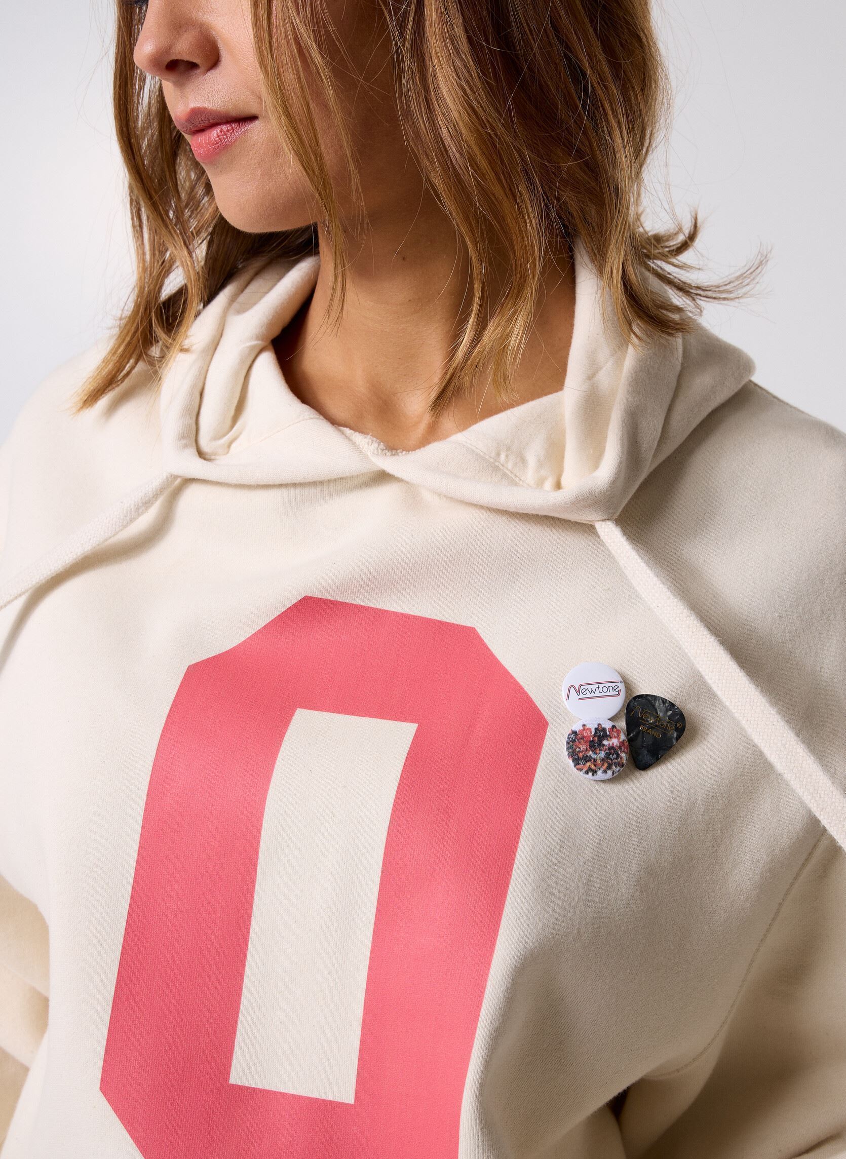 Kapuzenpullover SWEATSHIRT JAGGER LETTERS damen weiß Newtone Kapuzenpullover SWEATSHIRT JAGGER LETTERS damen weiß NATURAL