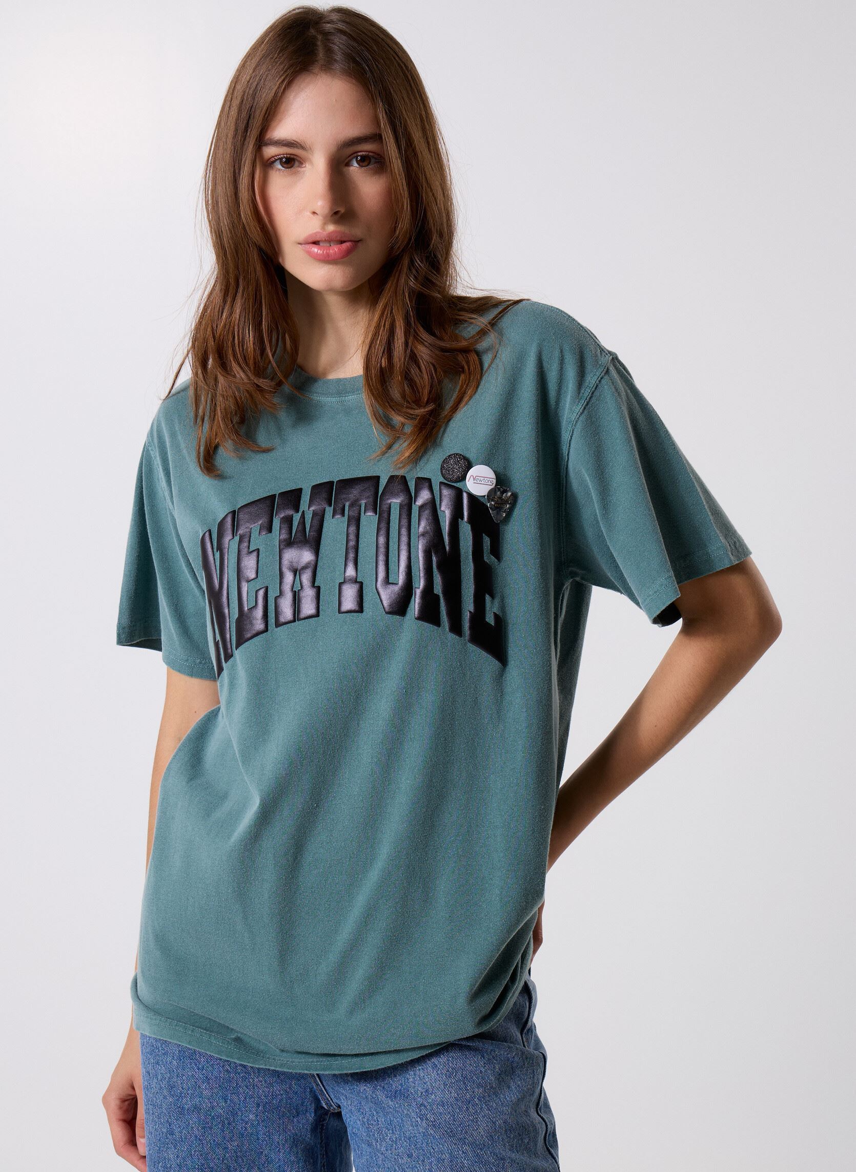 Tee-shirts manches courtes TSHIRT TRUCKER TONES femme vert Newtone Tee-shirts manches courtes TSHIRT TRUCKER TONES femme vert FOREST