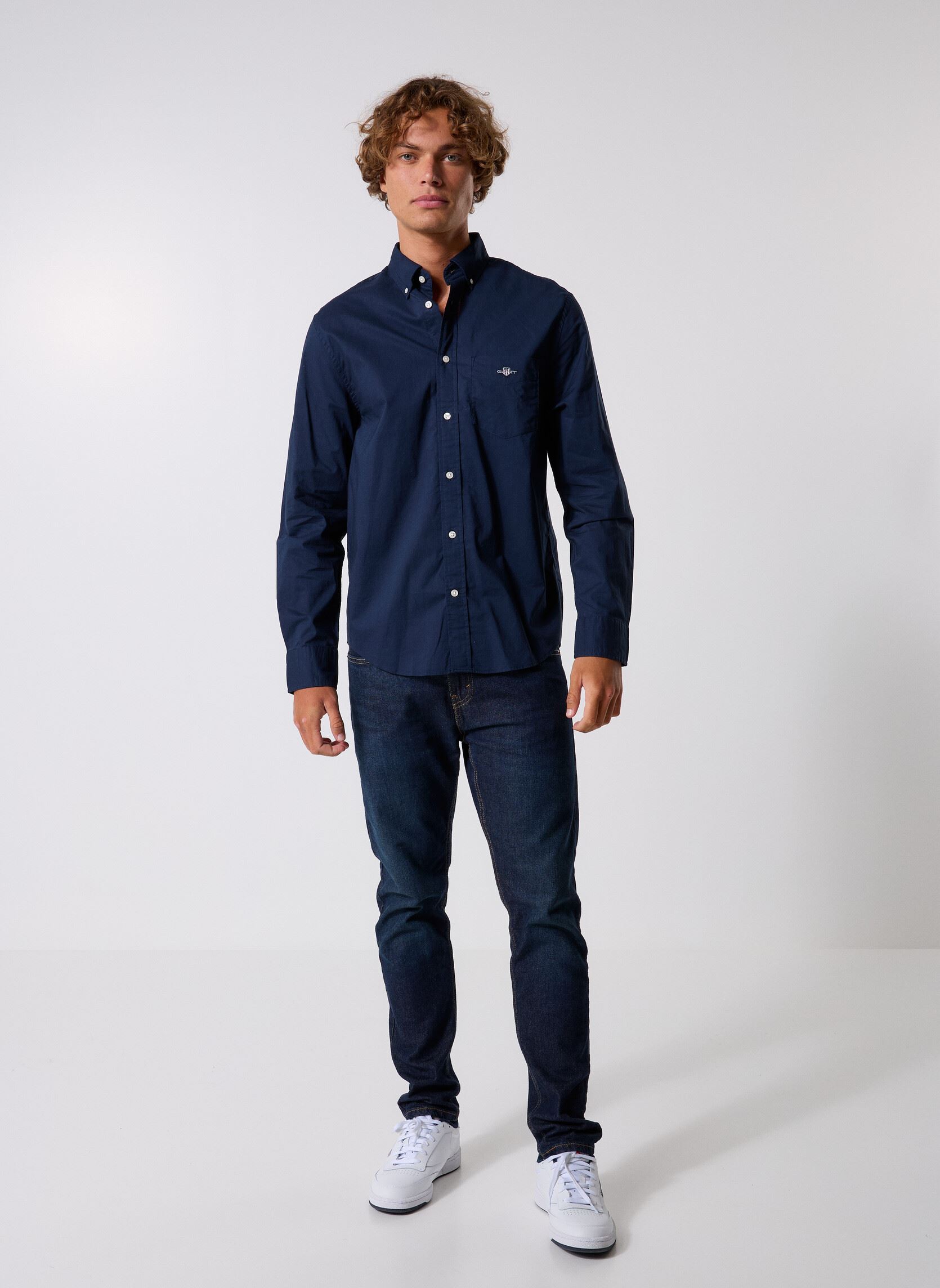 Hemden Reg Classic Poplin Shirt heren blauw GANT Hemden Reg Classic Poplin Shirt heren blauw Marine