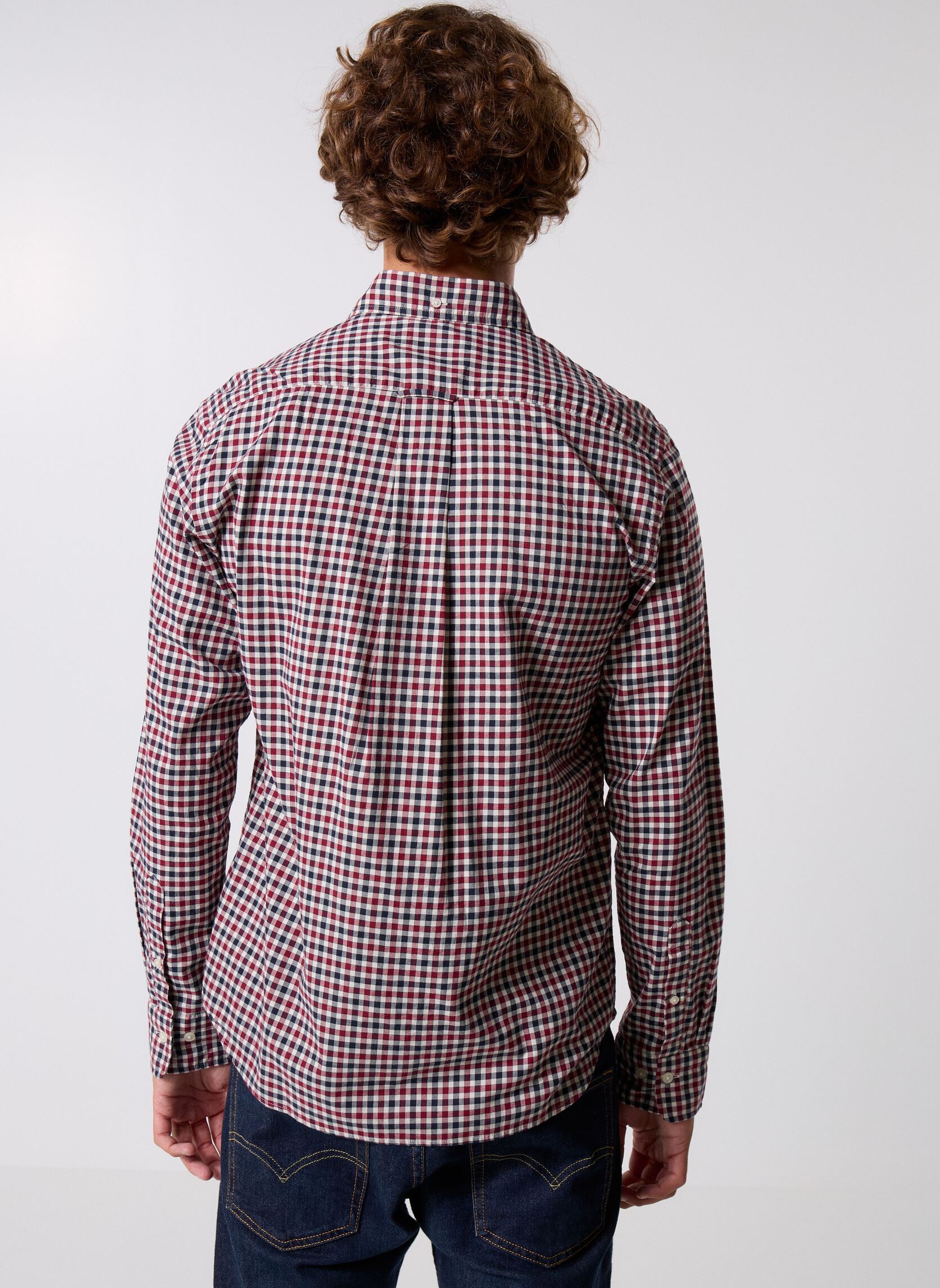 Camicie Reg Twill Gingham Shirt uomo rosso GANT Camicie Reg Twill Gingham Shirt uomo rosso PLUMPED RED