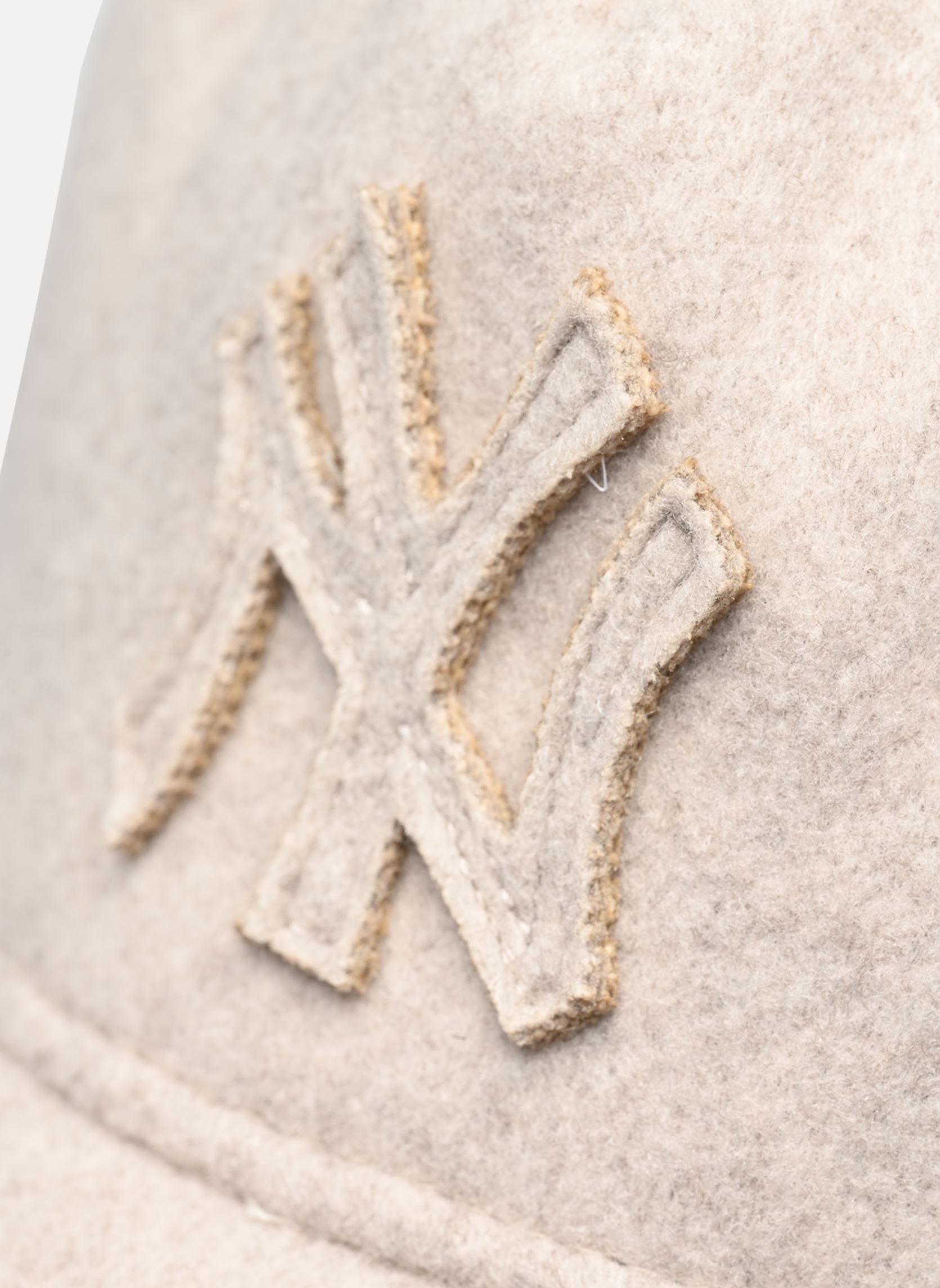 Casquettes Female Melton Luxe 9Twenty® Af femme beige New Era Casquettes Female Melton Luxe 9Twenty® Af femme beige New York Yankees Stn