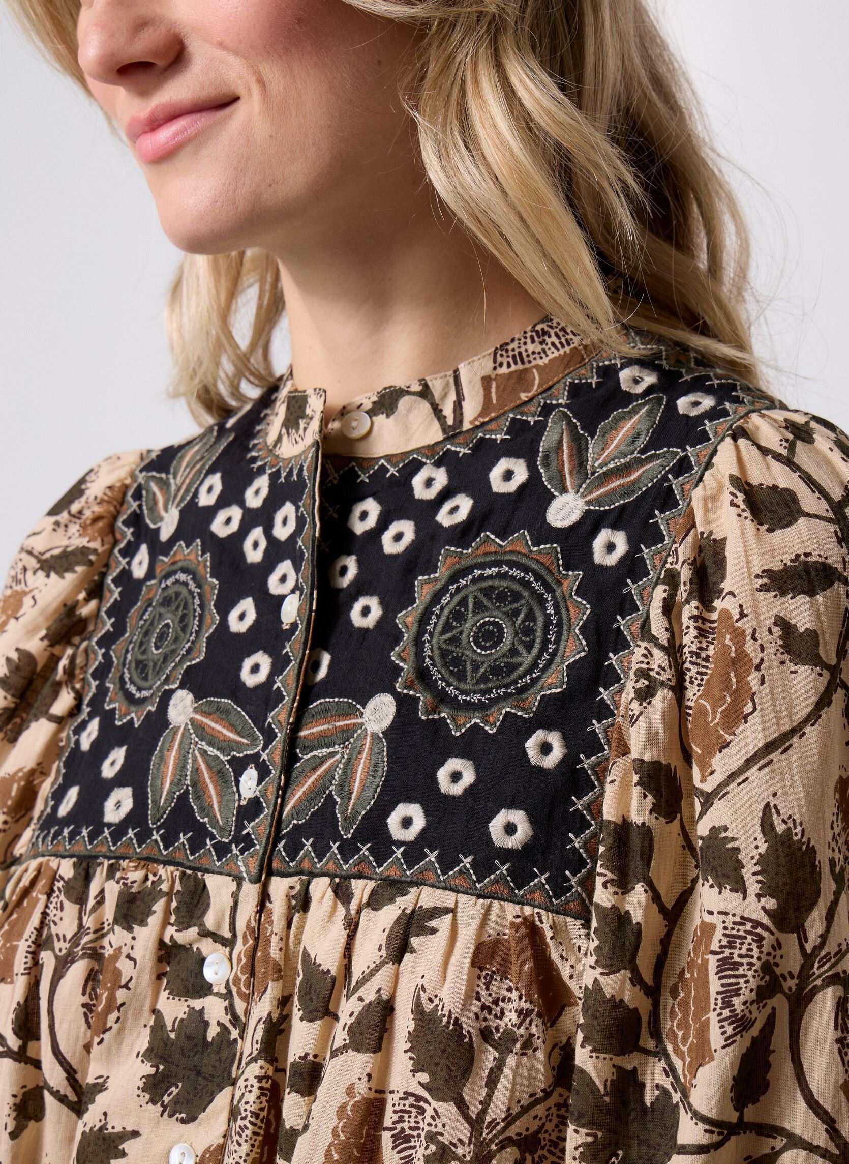 Blouses manches longues Amelia femme multicolore Maison Hotel Blouses manches longues Amelia femme multicolore Khaki Forest