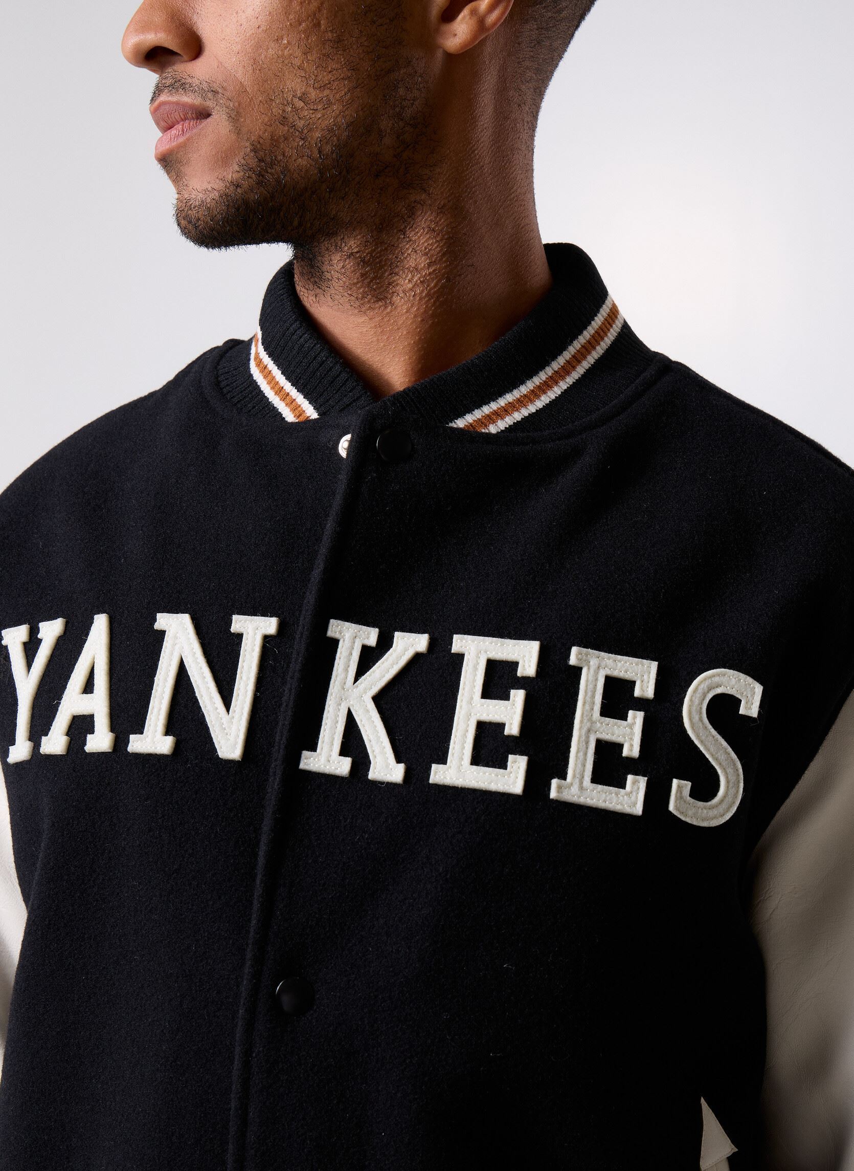 Bomberjacks Mlb Wrdmrk Varsity Jckt heren zwart New Era Bomberjacks Mlb Wrdmrk Varsity Jckt heren zwart New York Yankees Blk