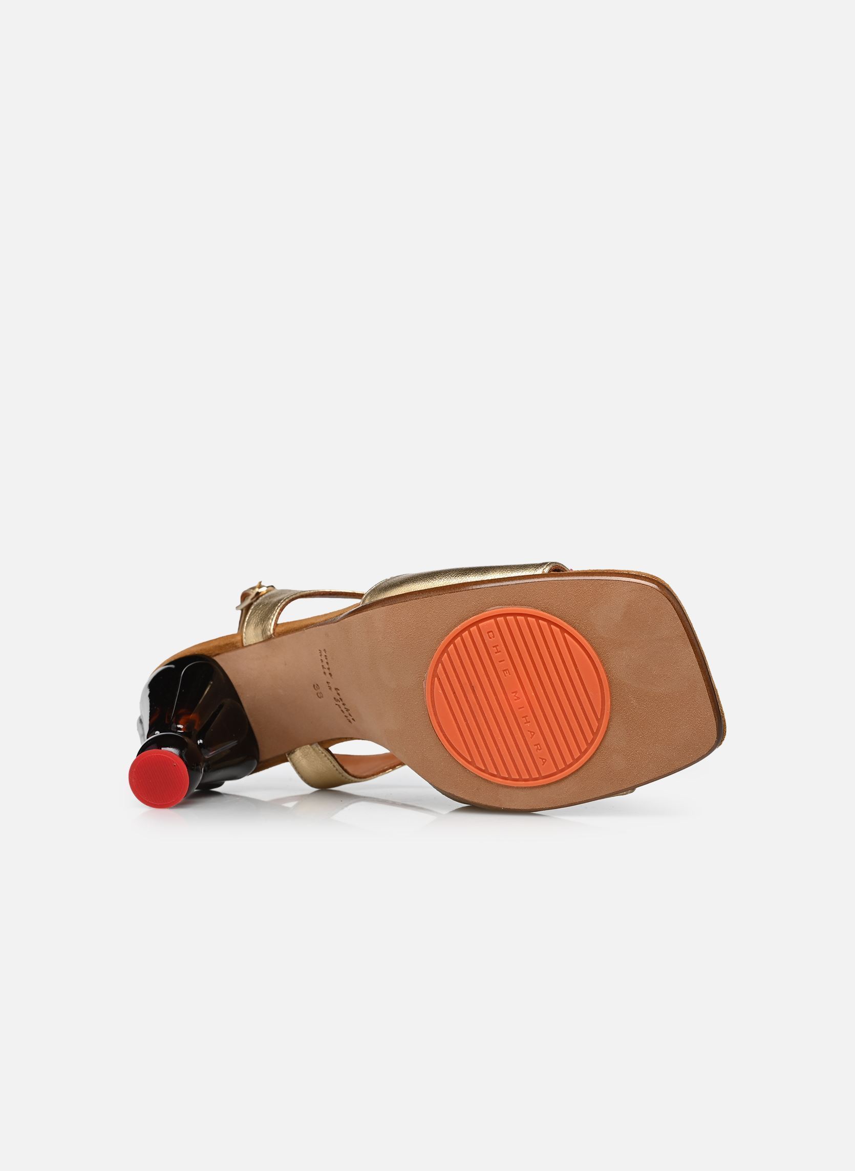 Sandalen UYANE dames goud en brons Chie Mihara Sandalen UYANE dames goud en brons Dali champan Ante cognac