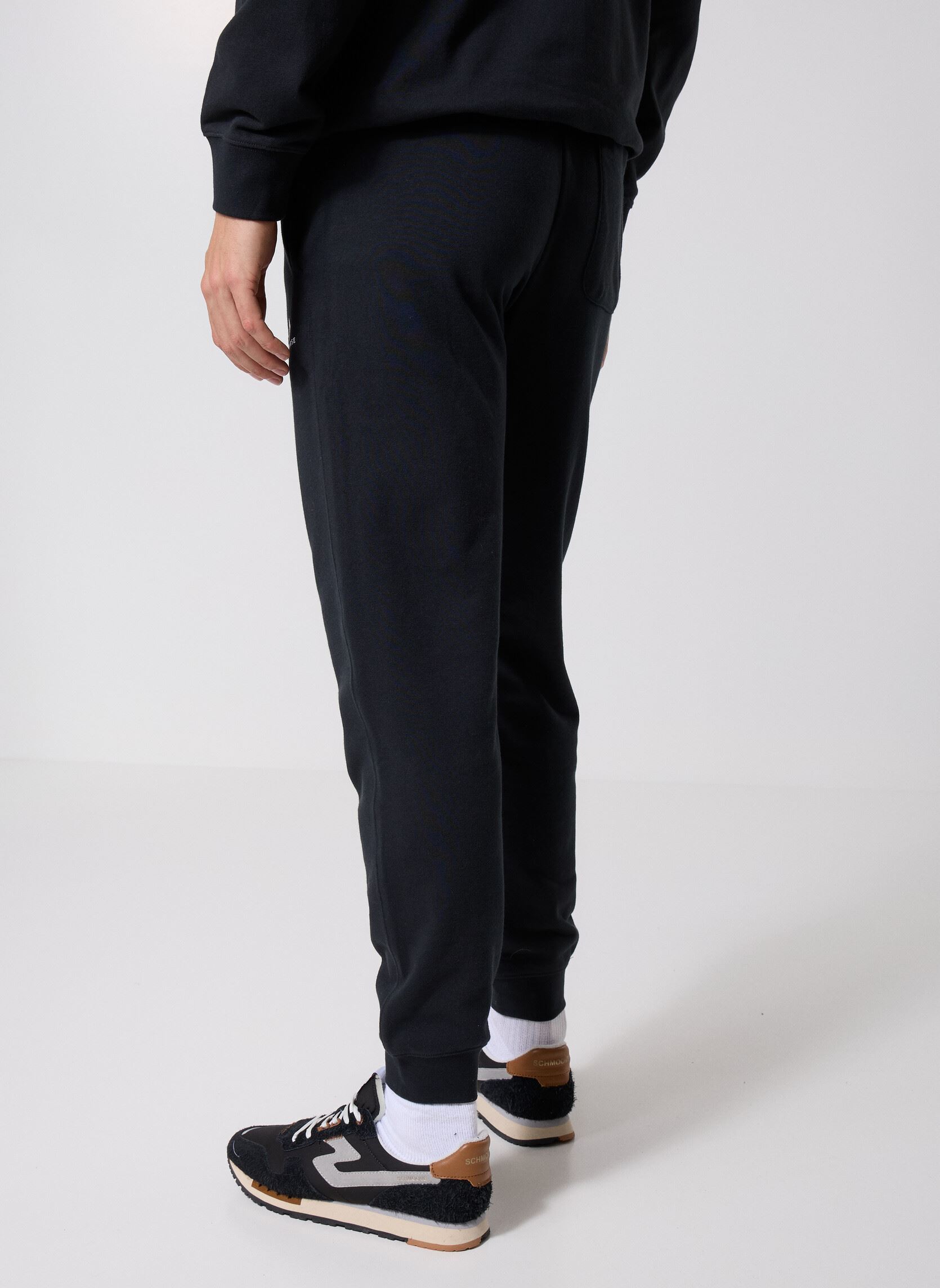 Joggings Std Fit Str Chv Pant homme noir Converse Joggings Std Fit Str Chv Pant homme noir Black Black