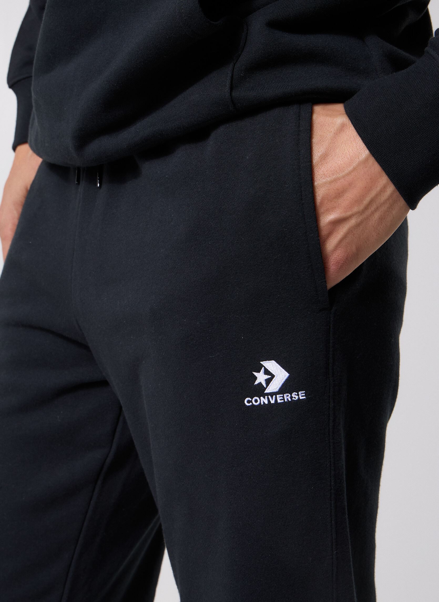 Joggings Std Fit Str Chv Pant homme noir Converse Joggings Std Fit Str Chv Pant homme noir Black Black