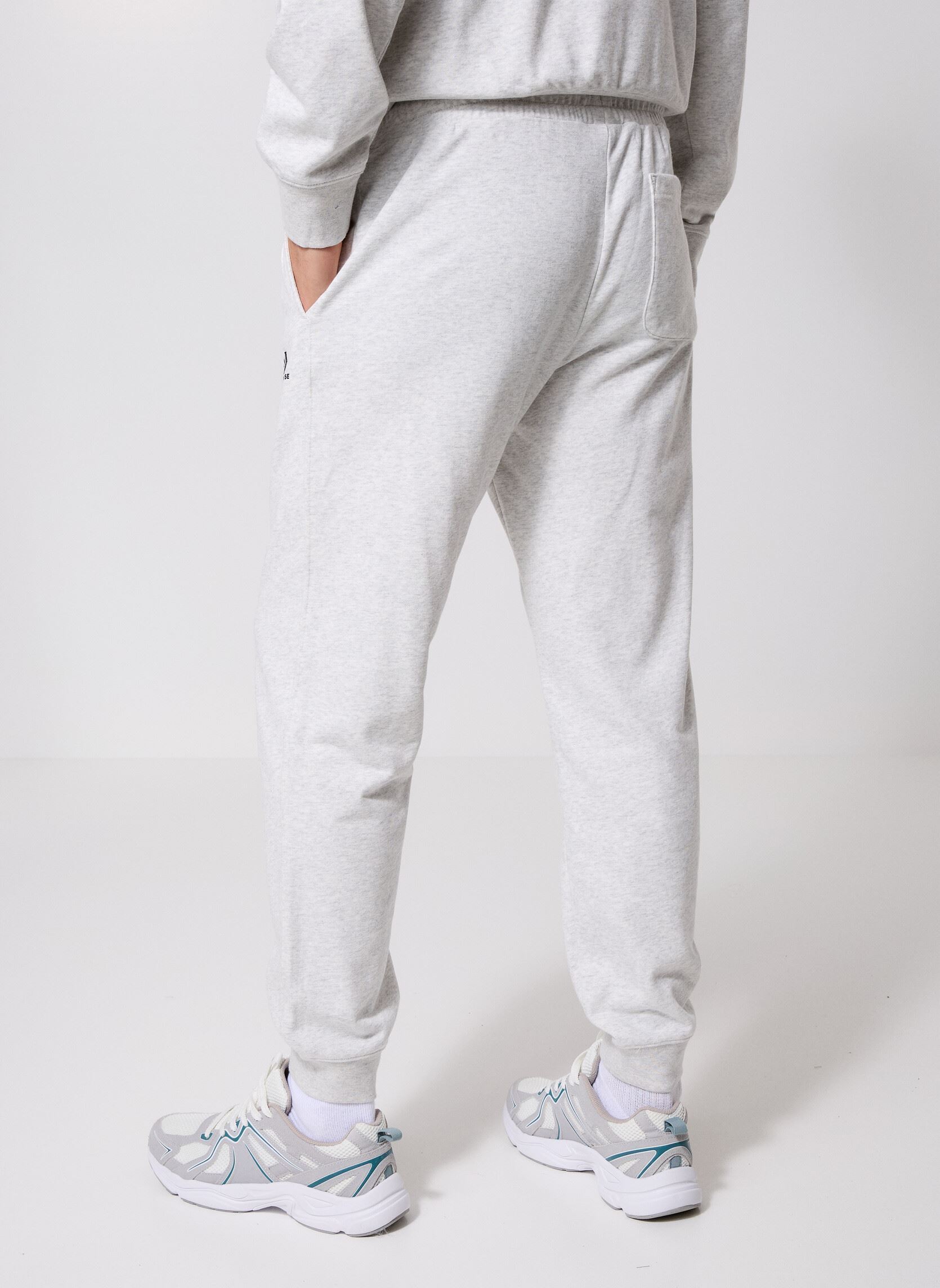 Joggingbroeken Std Fit Str Chv Pant heren grijs Converse Joggingbroeken Std Fit Str Chv Pant heren grijs Lt Grey Heather Grey