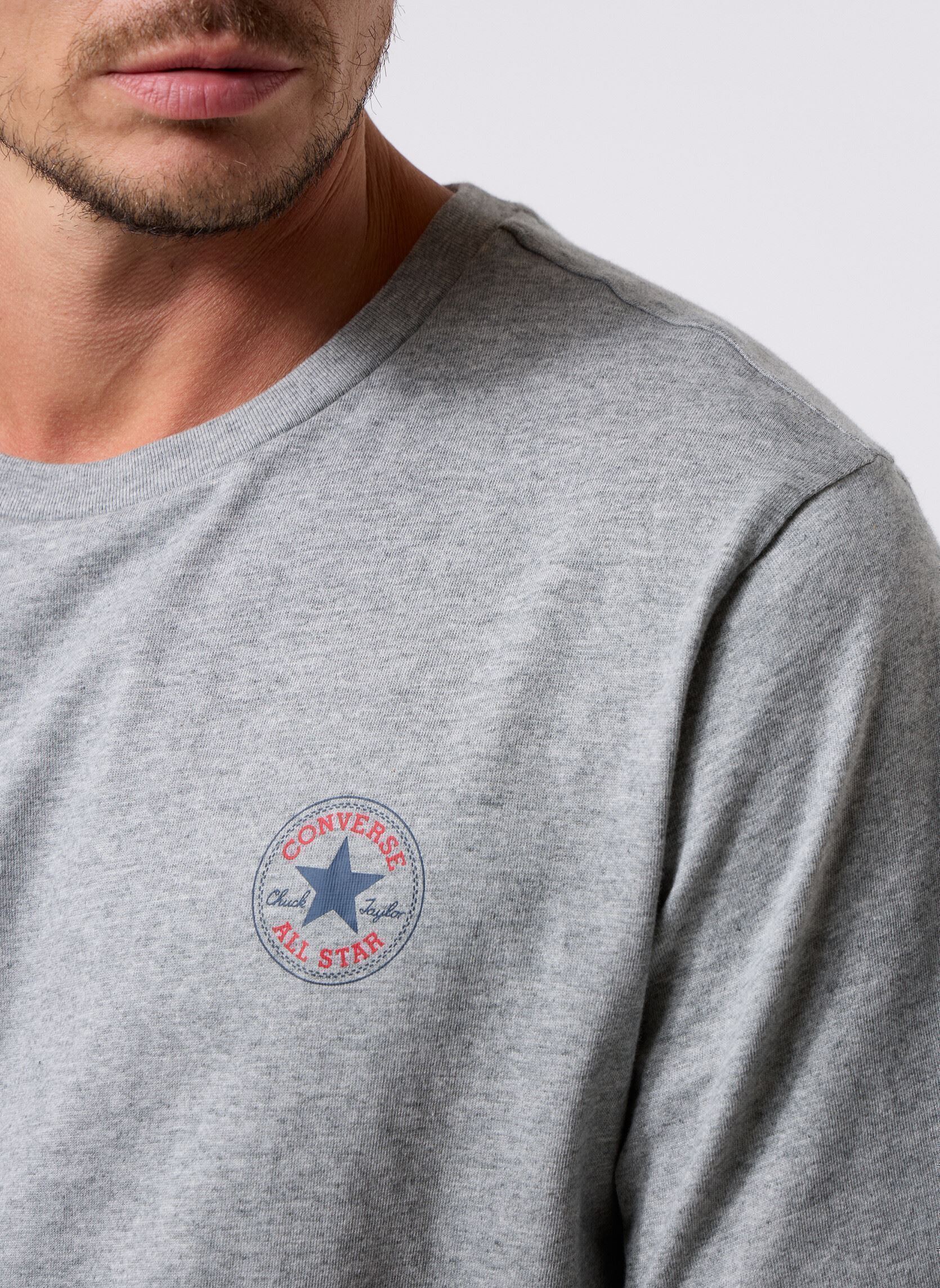 T-shirts met korte mouwen Core Chuck Patch Tee heren grijs Converse T-shirts met korte mouwen Core Chuck Patch Tee heren grijs Vintage Grey Heather Grey