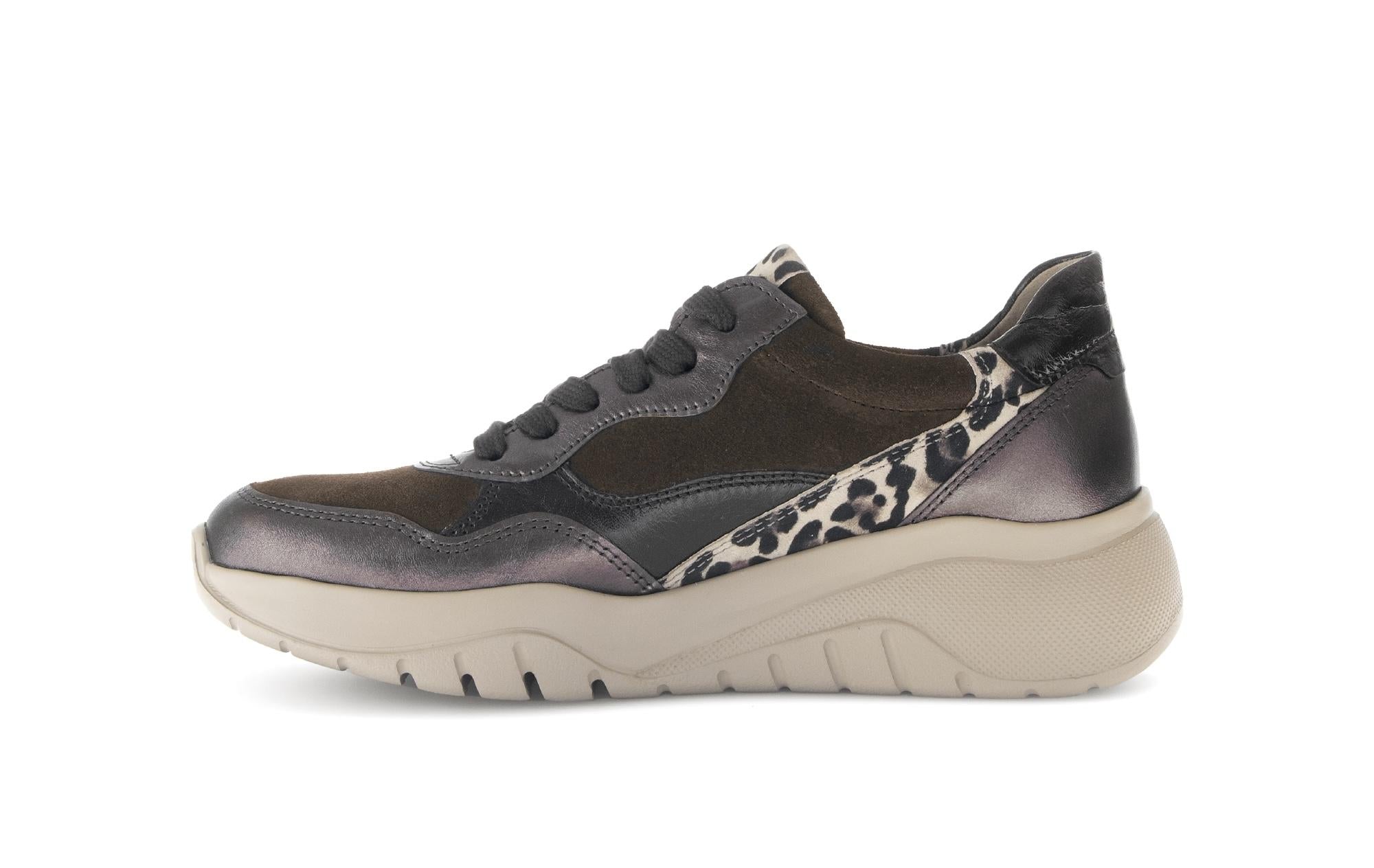 Baskets basses 73.451 femme noir Gabor Baskets basses 73.451 femme noir Noir