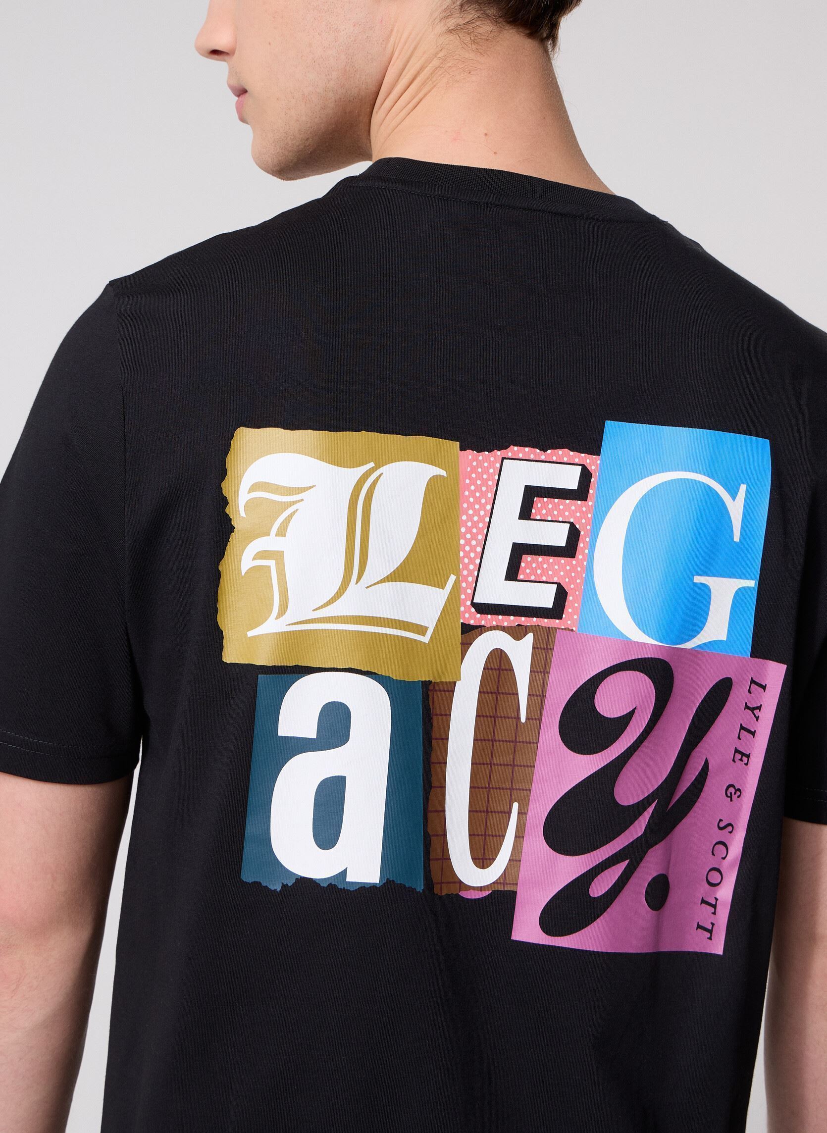 Kurzarm-T-Shirts Paper Letters Graphic T-Shirt herren schwarz Lyle & Scott Kurzarm-T-Shirts Paper Letters Graphic T-Shirt herren schwarz JET BLACK