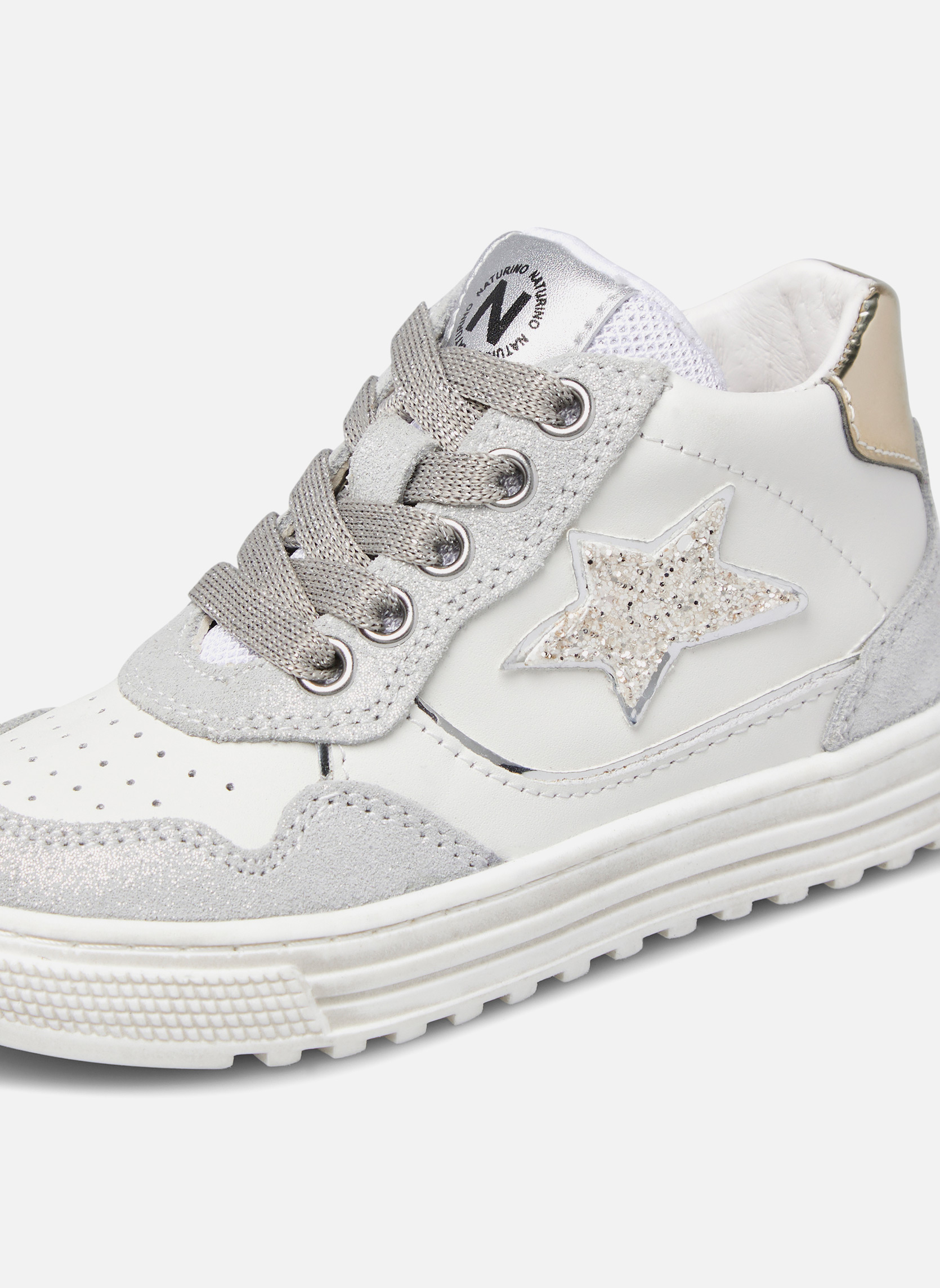 Baskets basses Sneakers HESS HIGH 3 ZIP. Argent-Platine fille gris Naturino Baskets basses Sneakers HESS HIGH 3 ZIP. Argent-Platine fille gris Gris clair