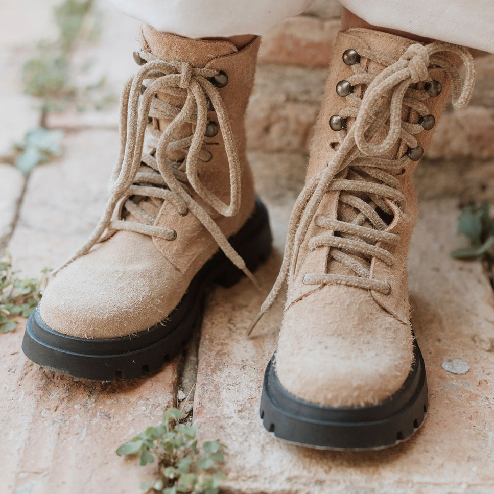 Bottines basses 29005AM-PLUMA-DESERTO femme beige Eli 1957 Bottines basses 29005AM-PLUMA-DESERTO femme beige Beige