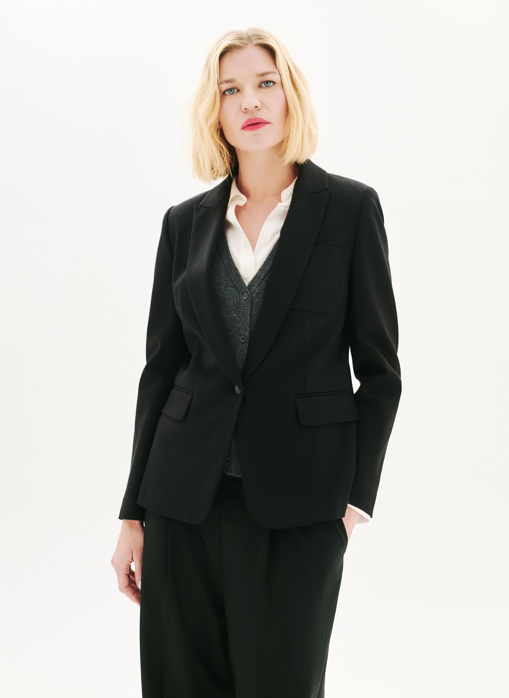 Vestes de costume 252V-VAUROREMIL femme noir Caroll Vestes de costume 252V-VAUROREMIL femme noir Noir