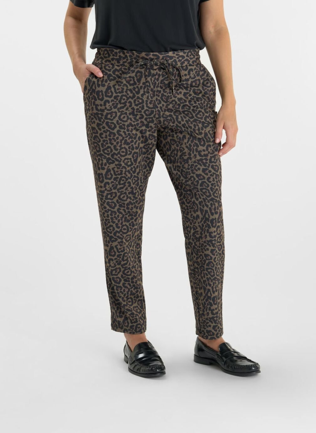 Pantalons droit Pantalon droite LEOPA Brown femme marron Le temps des cerises Pantalons droit Pantalon droite LEOPA Brown femme marron Marron