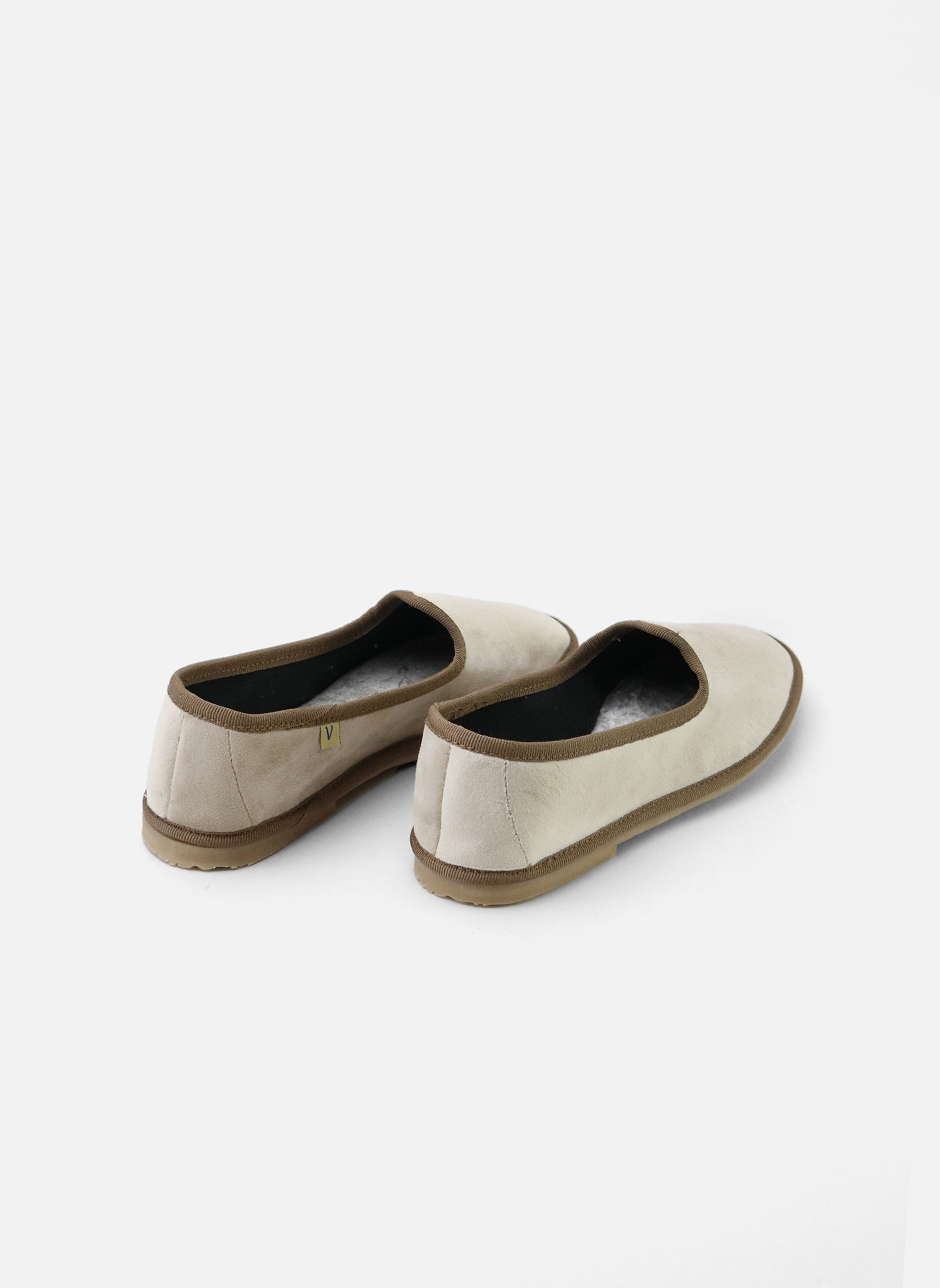 Ballerines classiques Ballerines en cuir pour filles couleur Beige fille beige Eli 1957 Ballerines classiques Ballerines en cuir pour filles couleur Beige fille beige Beige