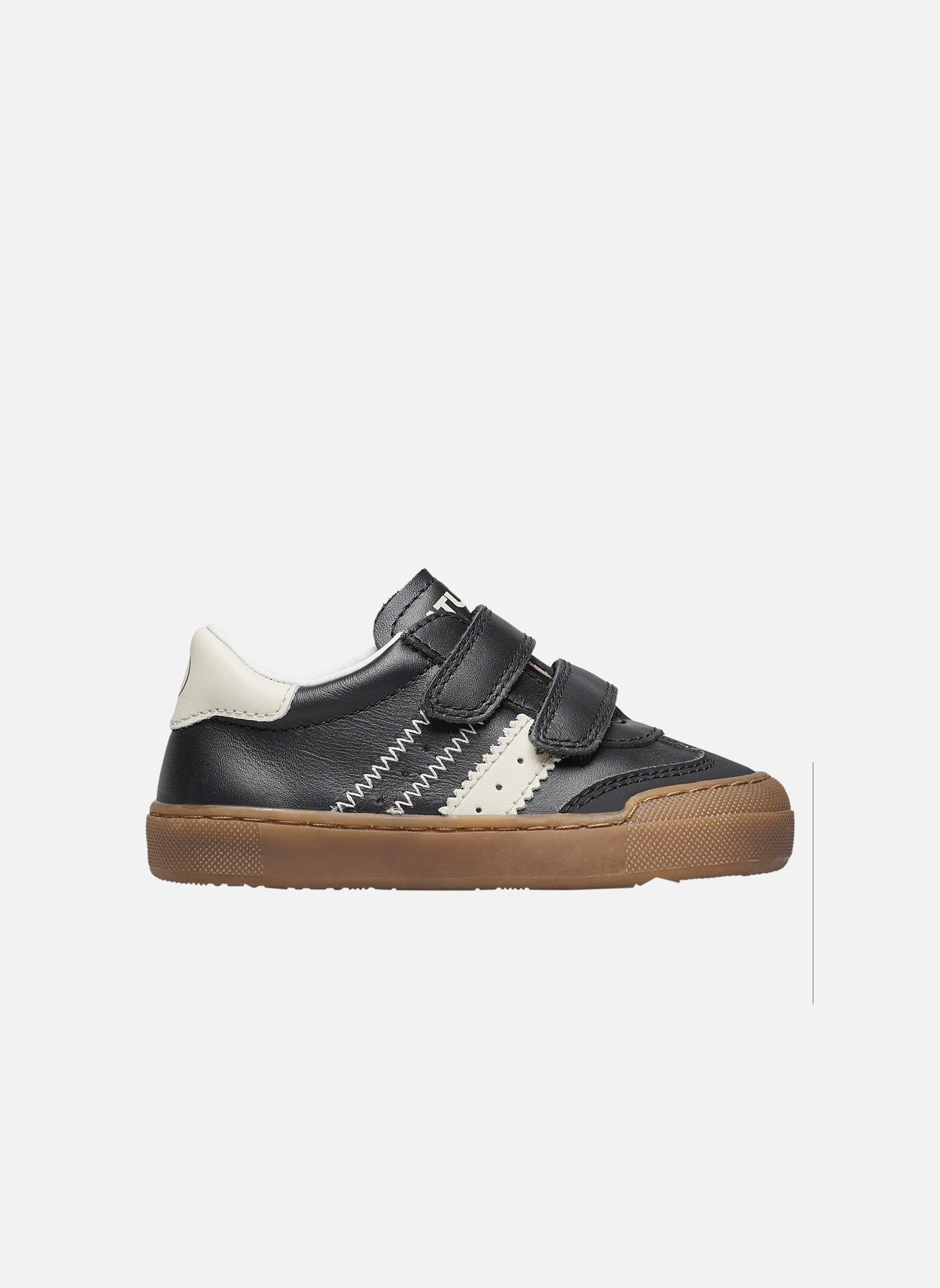 Baskets basses Sneakers RIBY VL. Blanc-Noir garçon blanc Naturino Baskets basses Sneakers RIBY VL. Blanc-Noir garçon blanc Blanc & noir