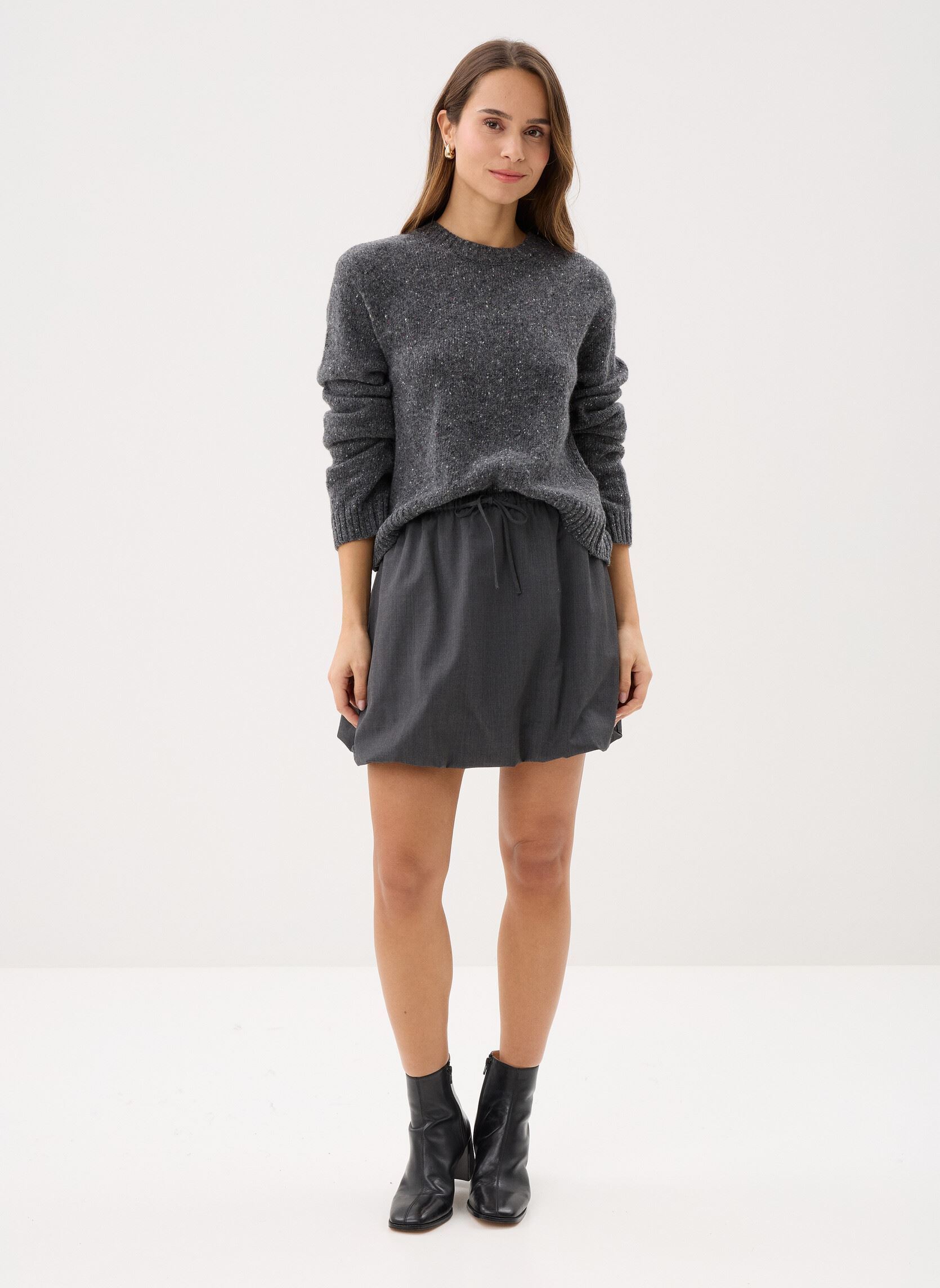Korte rokken Saroko skirt 15449 dames grijs Samsoe Samsoe Korte rokken Saroko skirt 15449 dames grijs Dark Grey Mel.