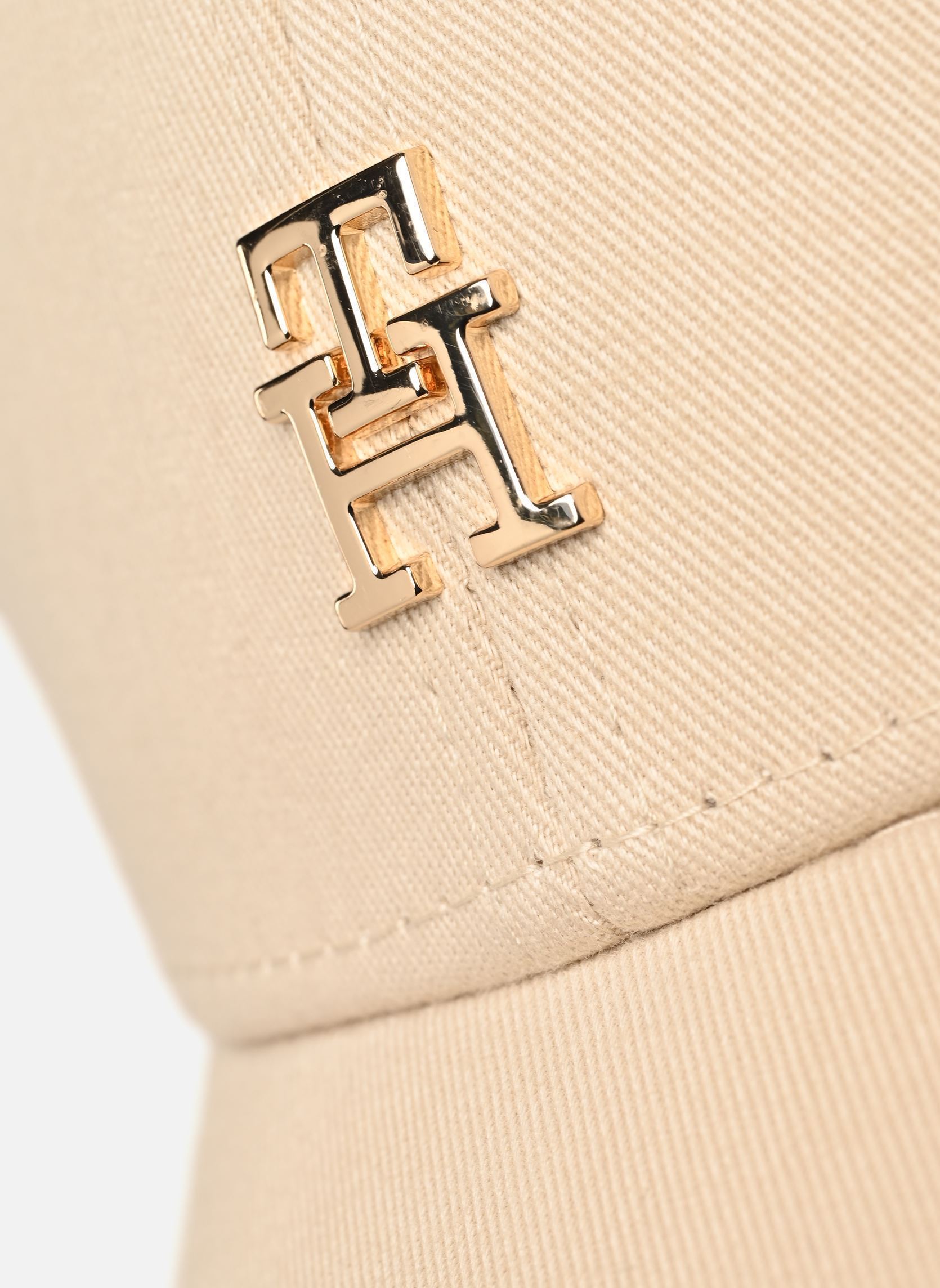 Casquettes Th Elevated Chic Cap femme beige Tommy Hilfiger Casquettes Th Elevated Chic Cap femme beige CLASSIC BEIGE
